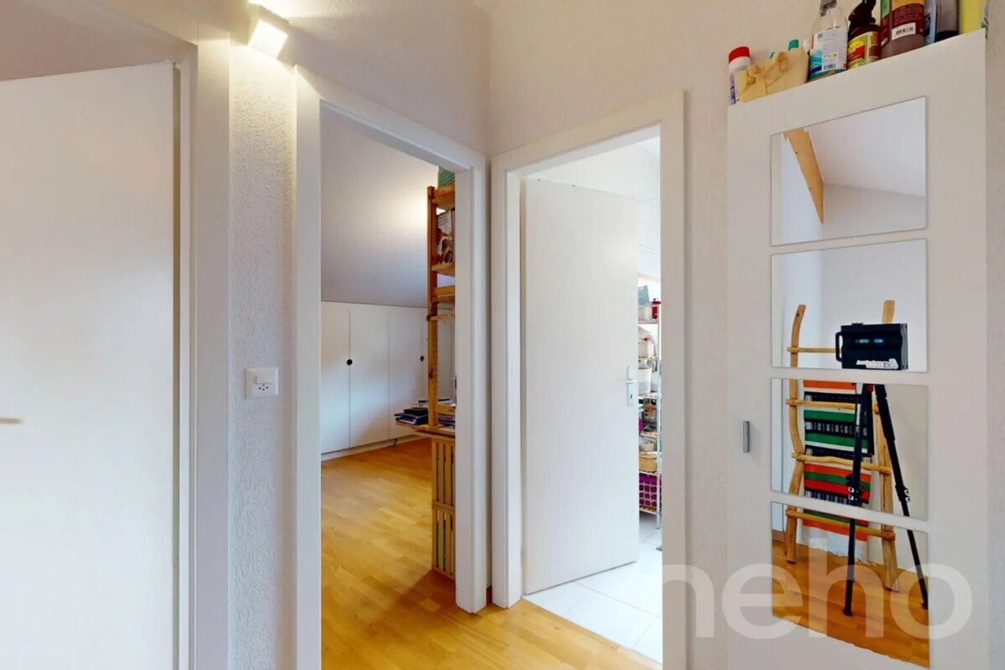 Geräumiges Familienhaus mit unabhängiger Unterkunft - Foto 8 von 13