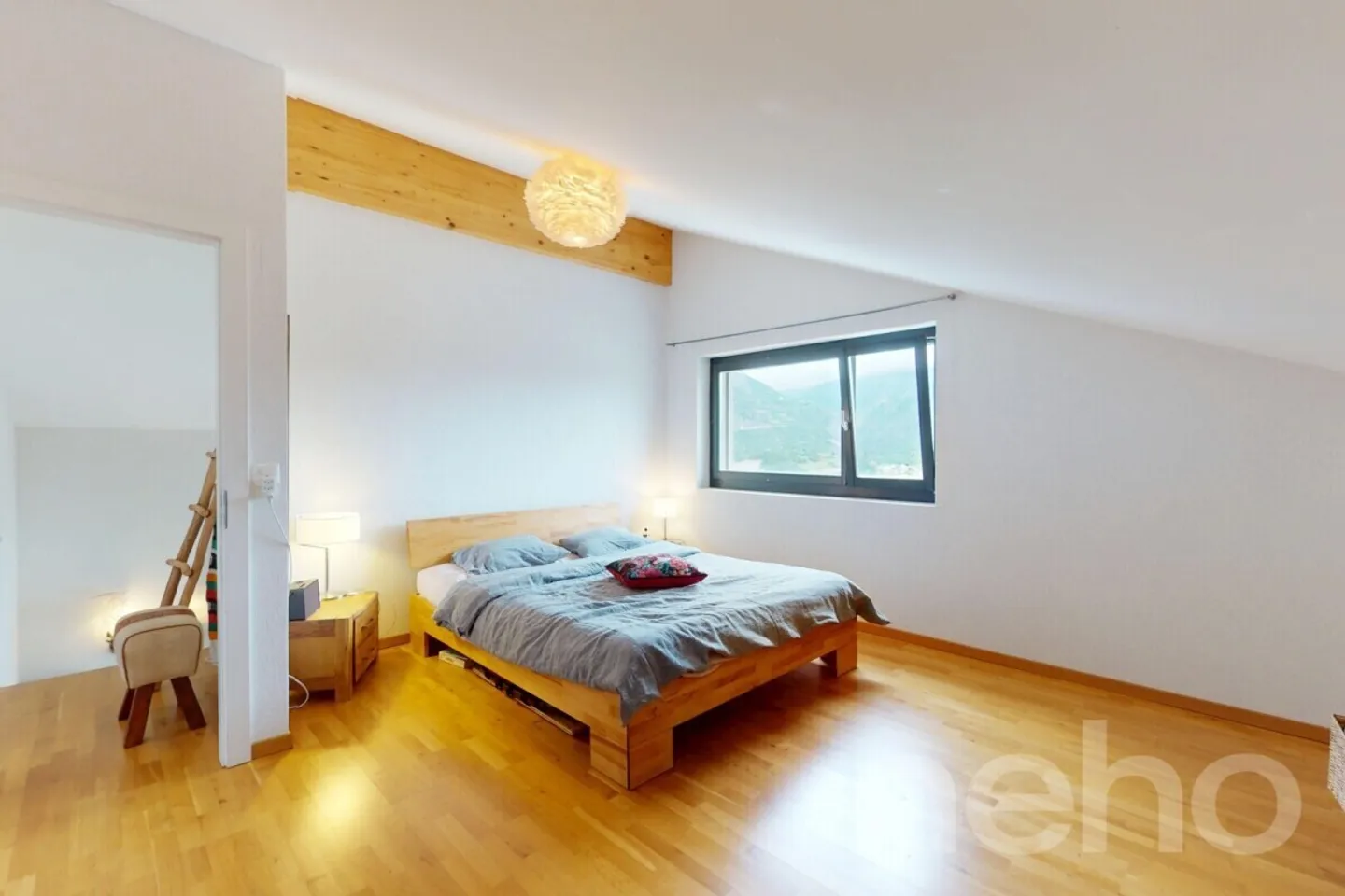 Geräumiges Familienhaus mit unabhängiger Unterkunft - Foto 9 von 13