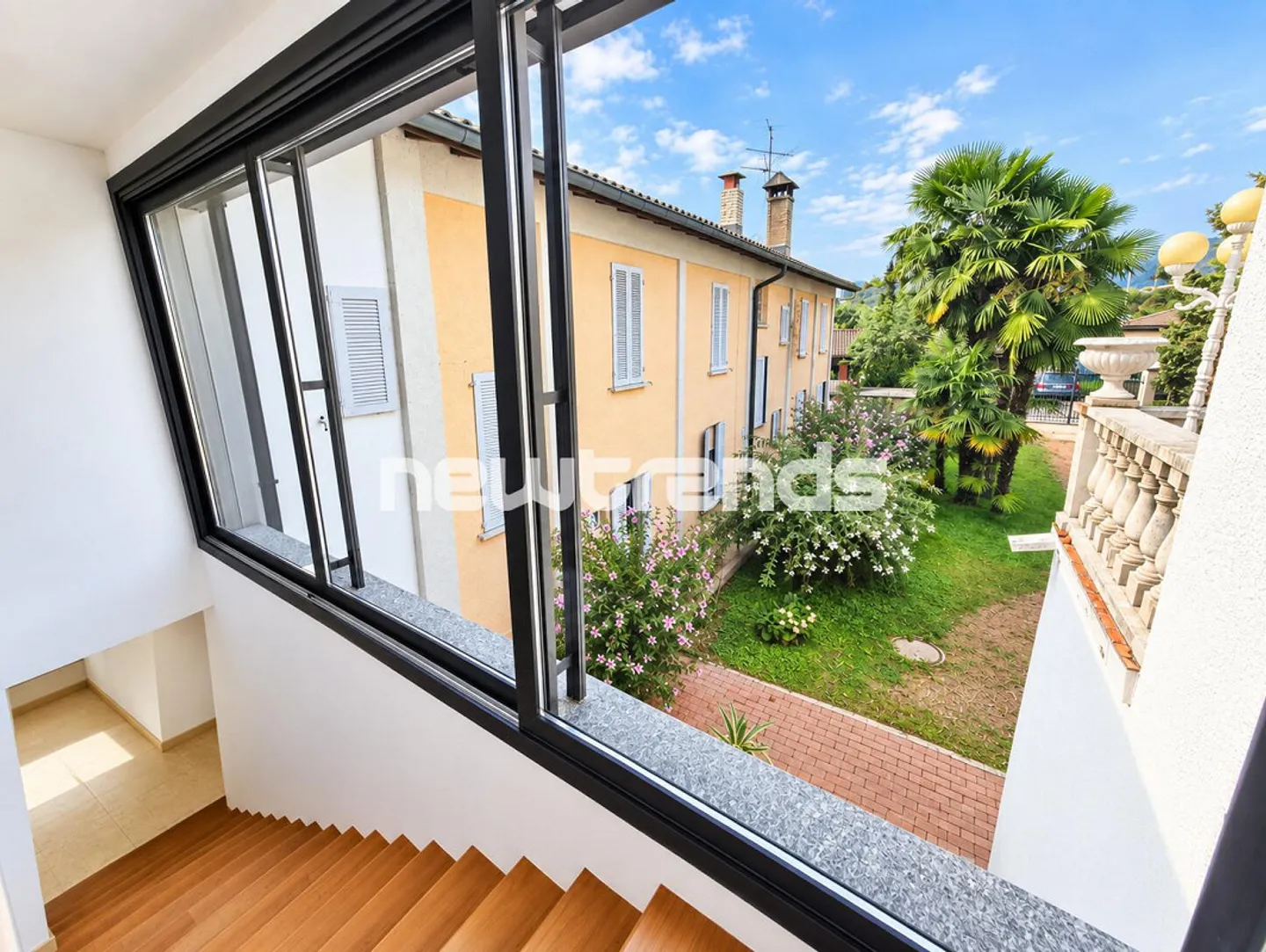 Caslano: affittasi luminosa villa di design con terrazza - Photo 2 of 19