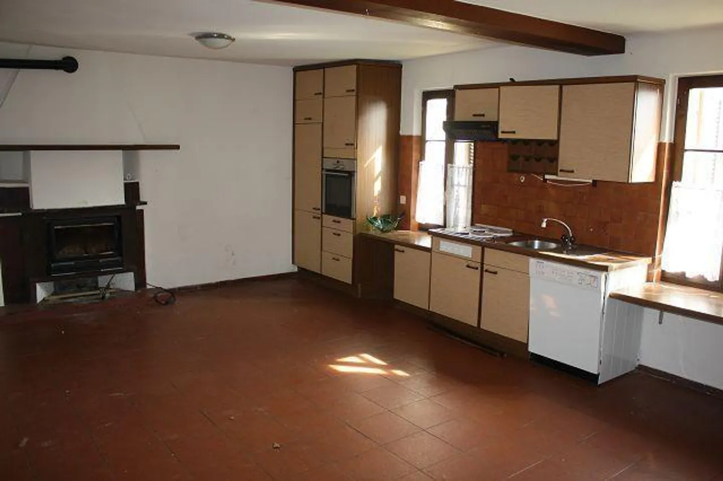 Casa singola in affitto - Foto 4 di 14