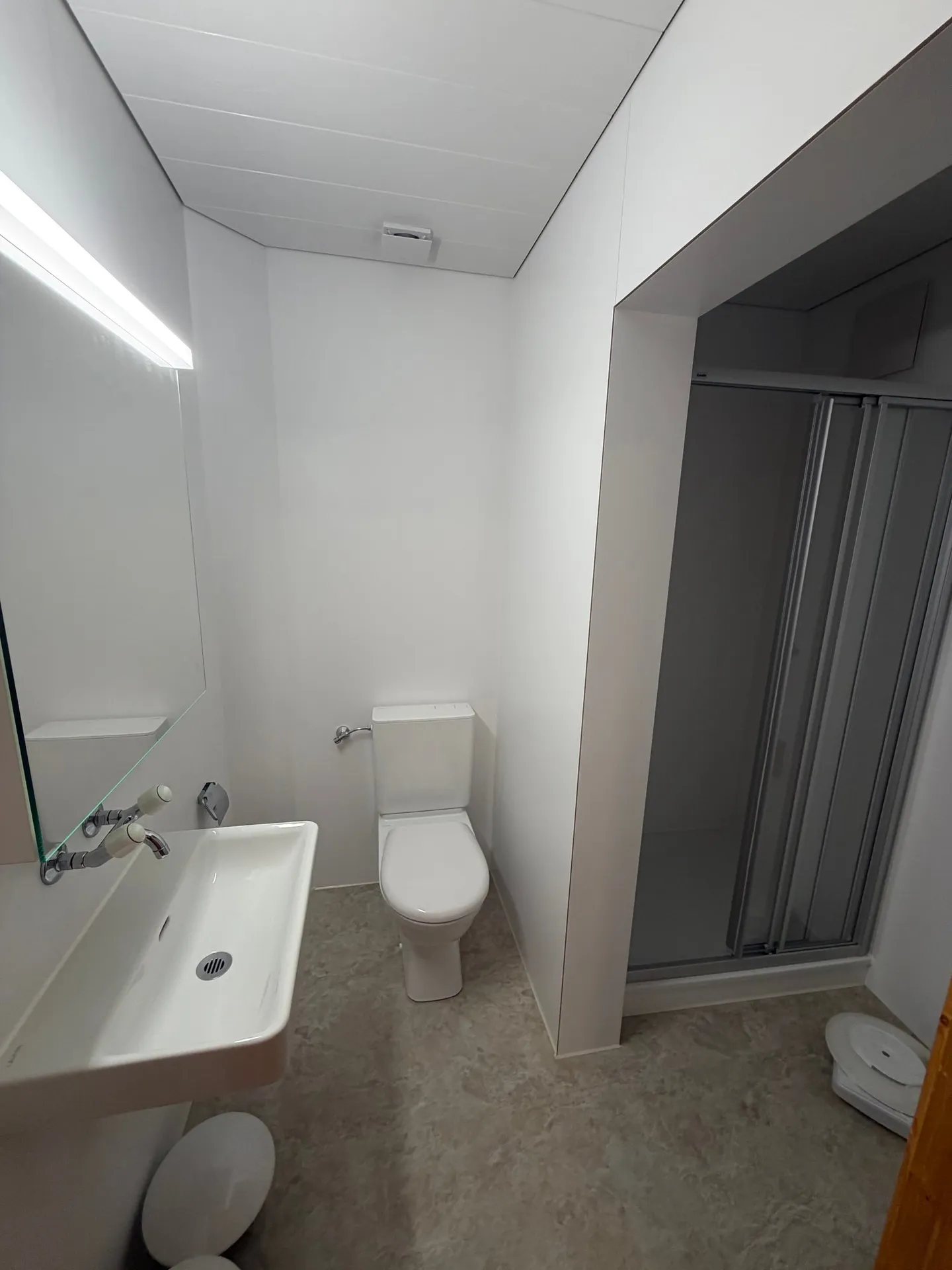 Charmante 3.5-Zimmer-Wohnung in historischem Altbau in Altdorf - Photo 3 of 7