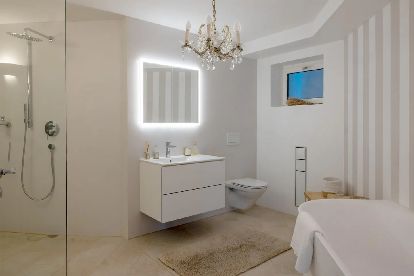 5½-Room Family Home with Pool and Panoramic View - Photo 4 of 4