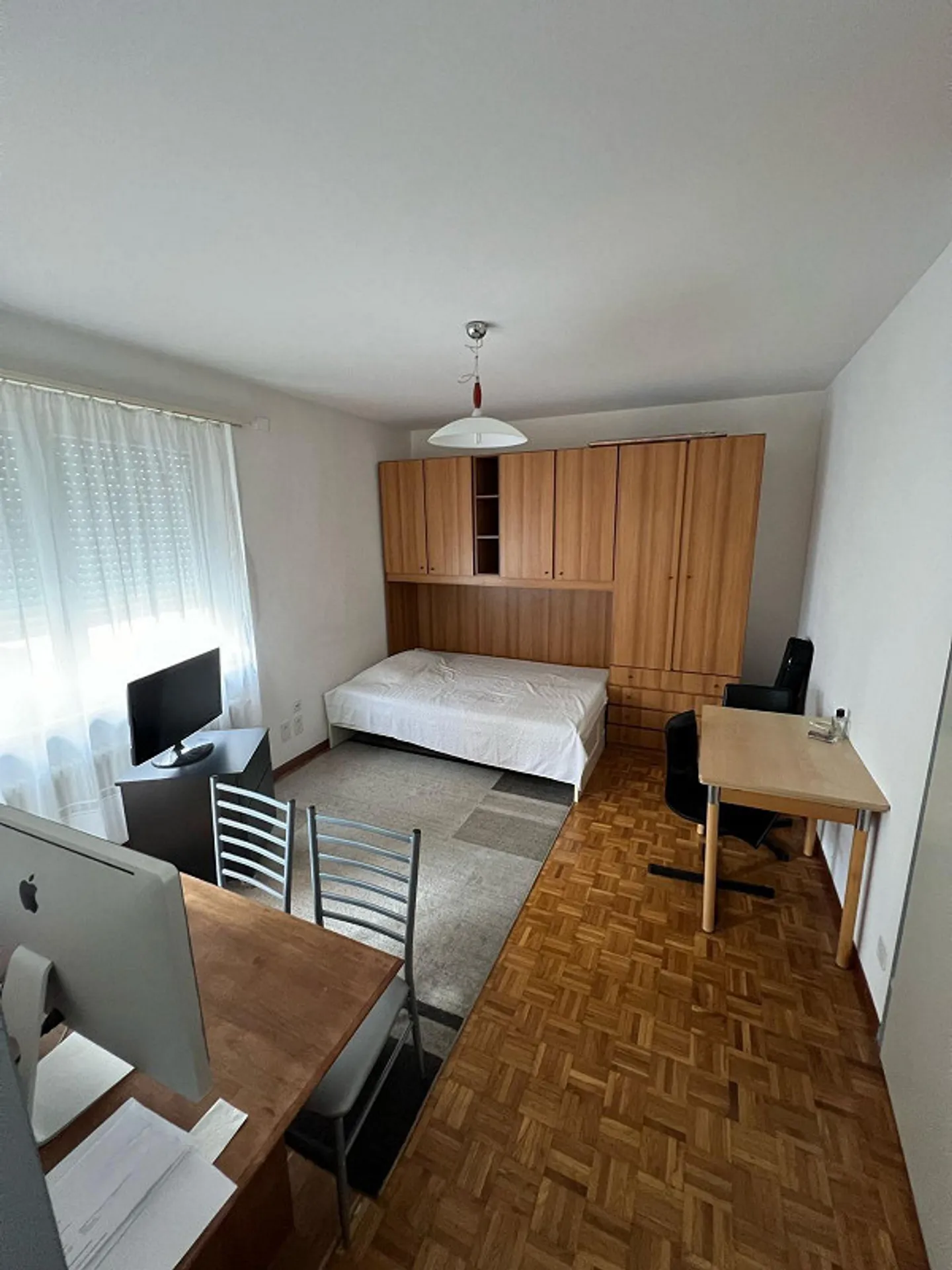 UNVERPASSBAR WOHNUNG 1.5 NAHE DEM ZENTRUM - Foto 3 von 4