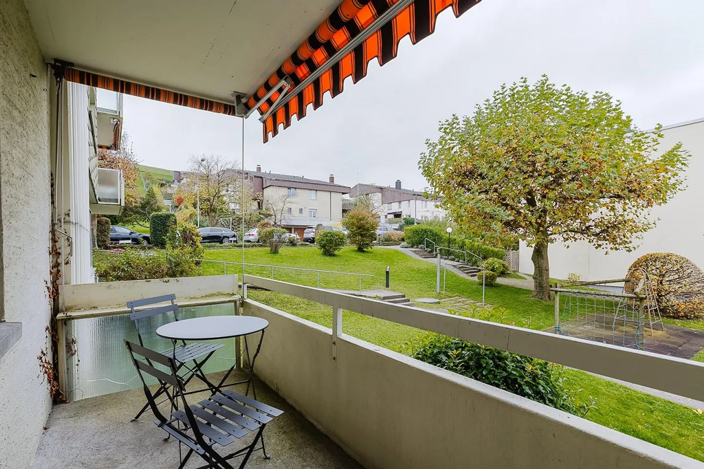 Appartement attrayant de 2,5 pièces avec vue sur le lac - Photo 14 sur 21