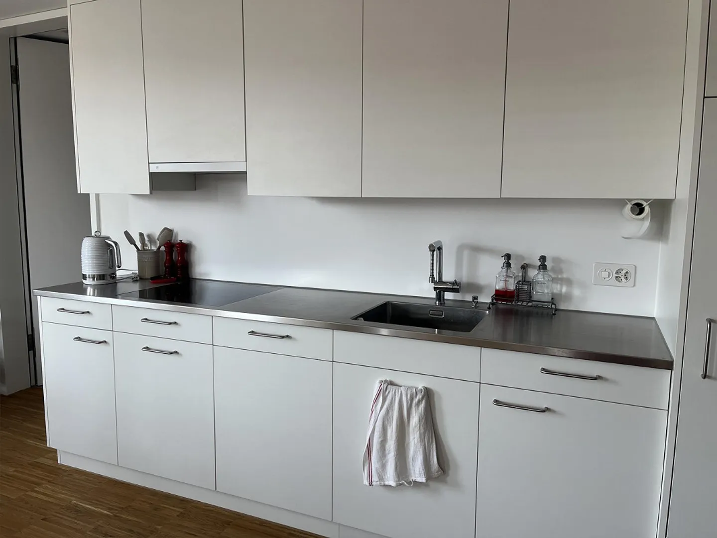 6-Monats-Untermiete: 2,5-Zimmer-Wohnung neben dem Bahnhof Regensdorf - Foto 4 von 11