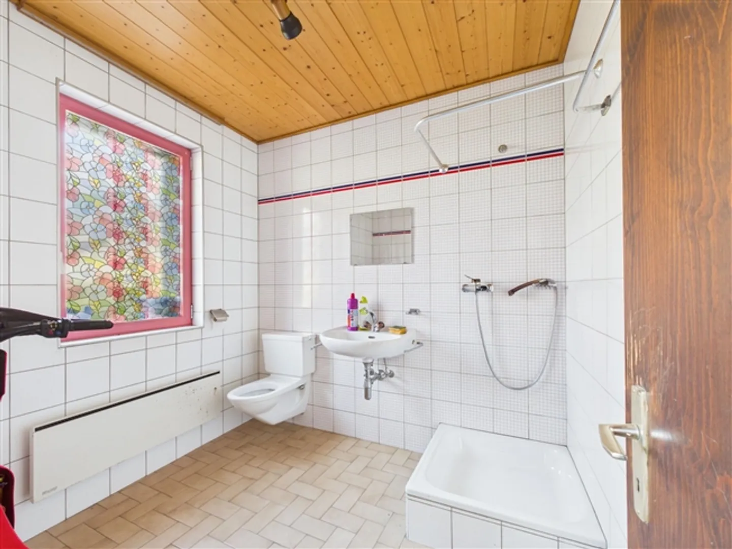 Salle de dépôt avec chambres froides et deux studios - Photo 4 sur 10