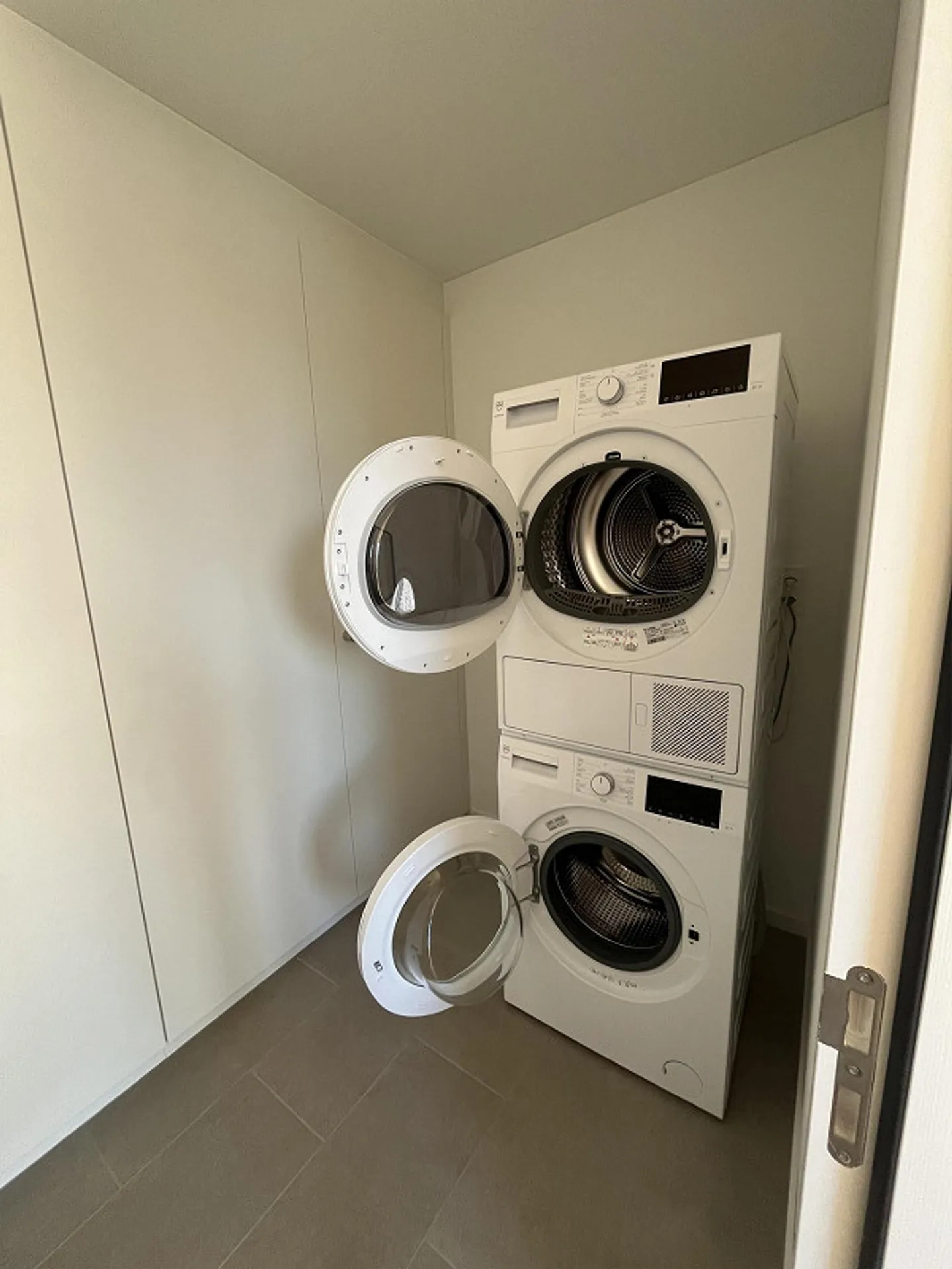 6-Monats-Untermiete: 2,5-Zimmer-Wohnung neben dem Bahnhof Regensdorf - Foto 10 von 11