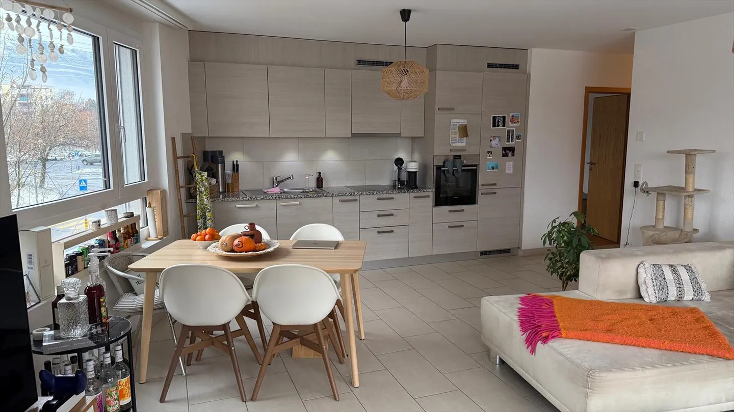 3.5 Room Apartment - Photo 2 of 11