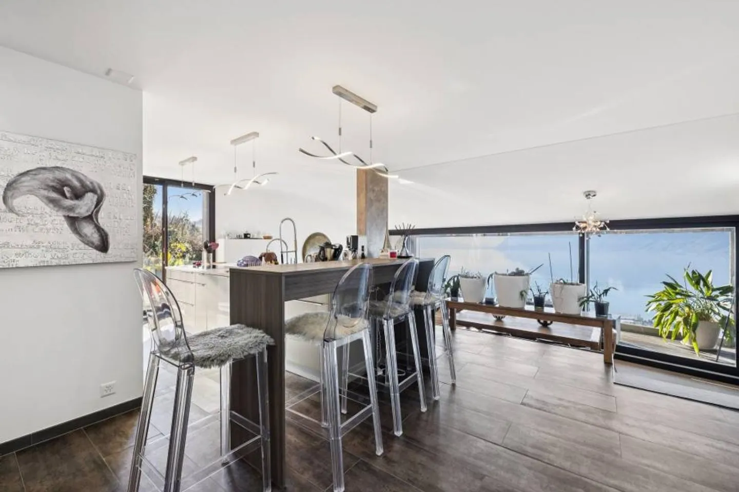 Exceptional duplex suspended above Lake Geneva - Photo 2 of 13