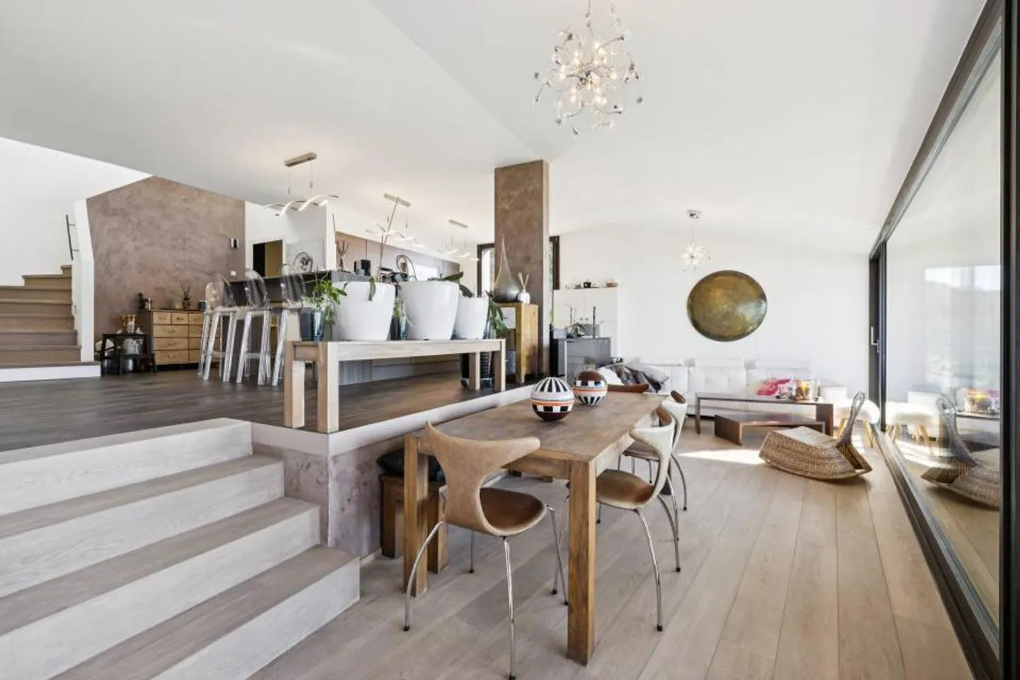 Exceptional duplex suspended above Lake Geneva - Photo 3 of 13