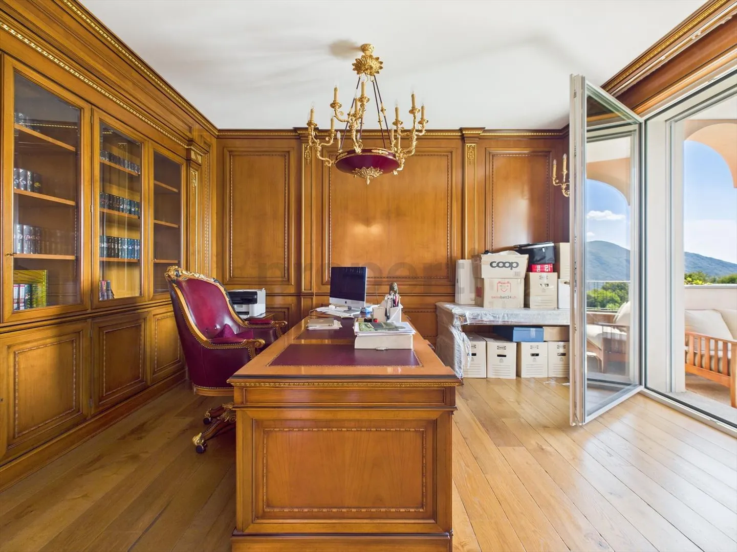 Proprietà di lusso con vista lago e servizi esclusivi in un resort a 5 stelle - Foto 5 di 13