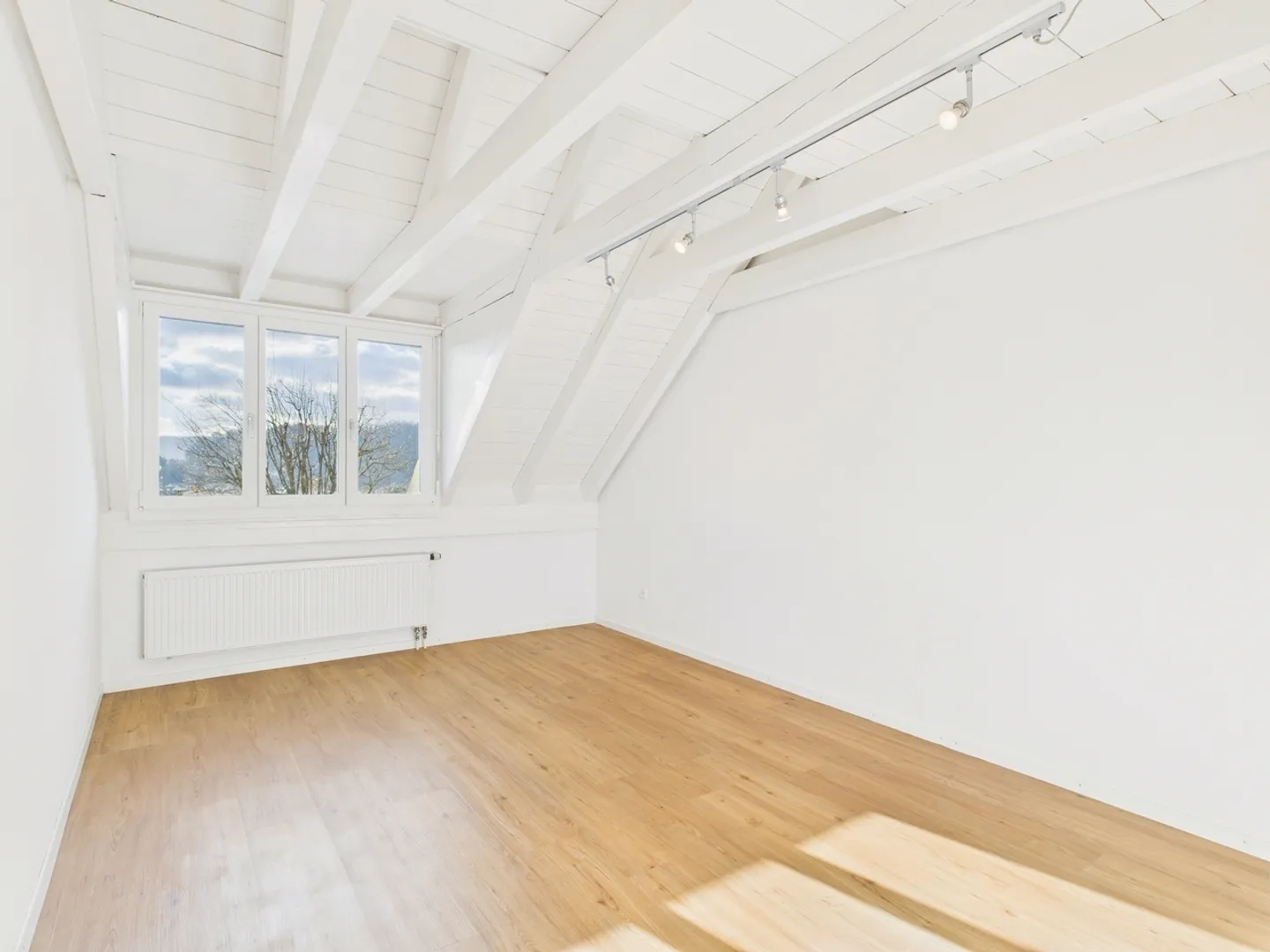 Appartement en duplex exclusif de 5,5 pièces avec des normes modernes à Birmenstorf AG - Photo 6 sur 12