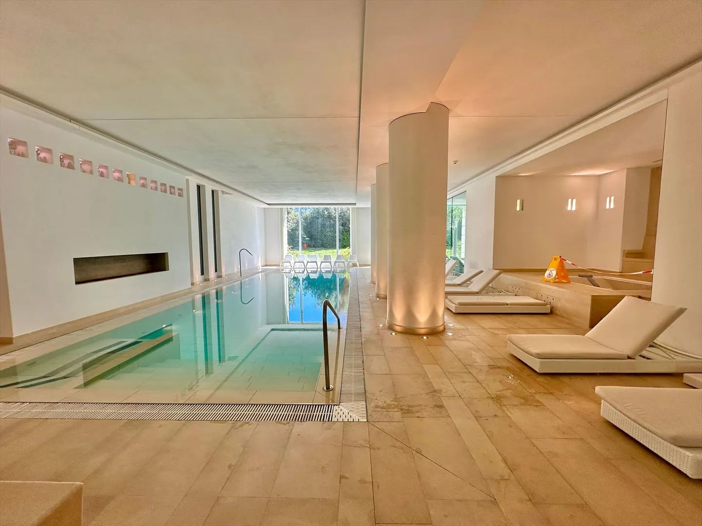 Proprietà di lusso con vista lago e servizi esclusivi in un resort a 5 stelle - Foto 10 di 13