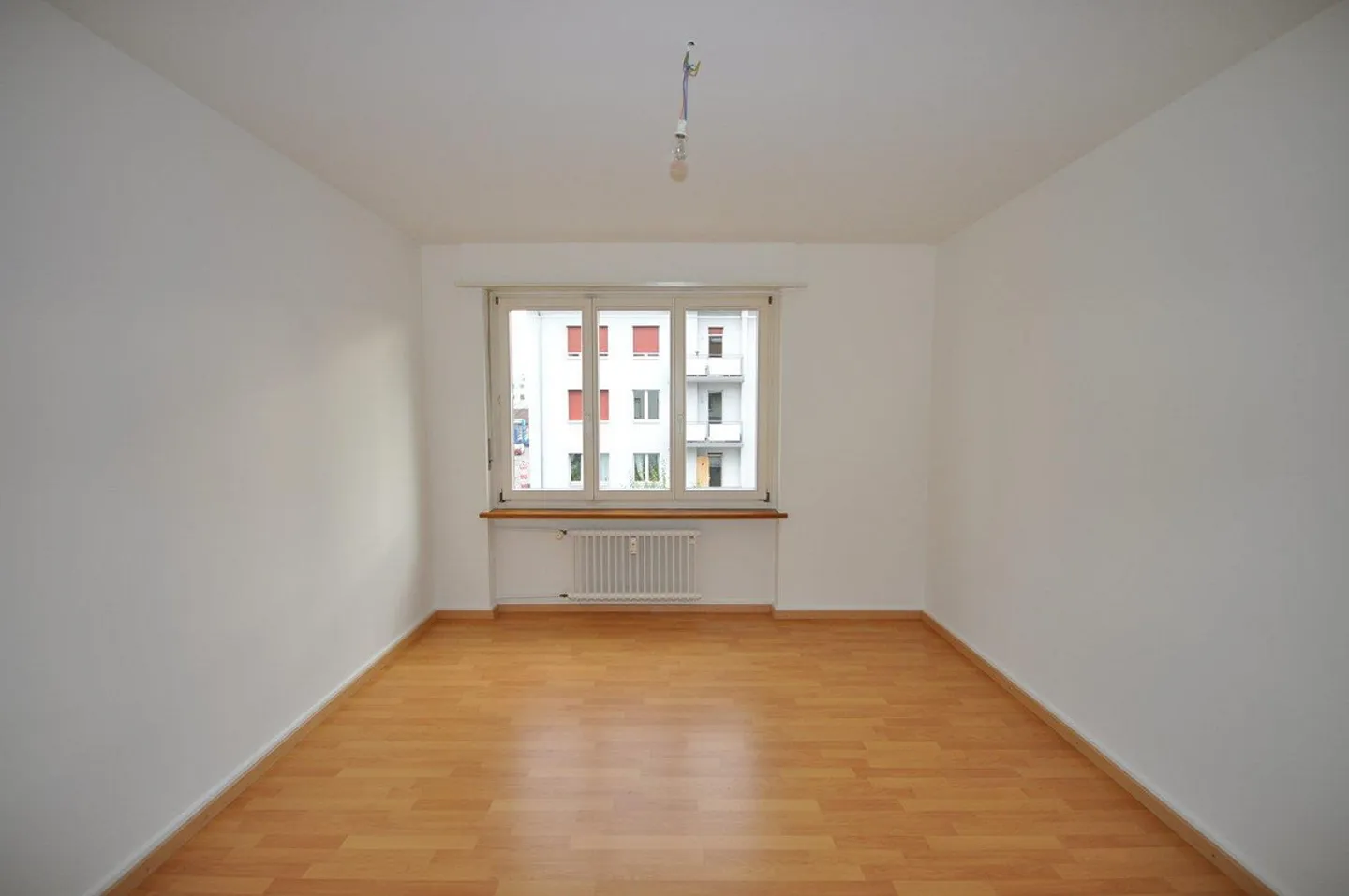 2-Zimmer-Wohnung mit Balkon an attraktiver Lage in Muttenz - Photo 2 of 6
