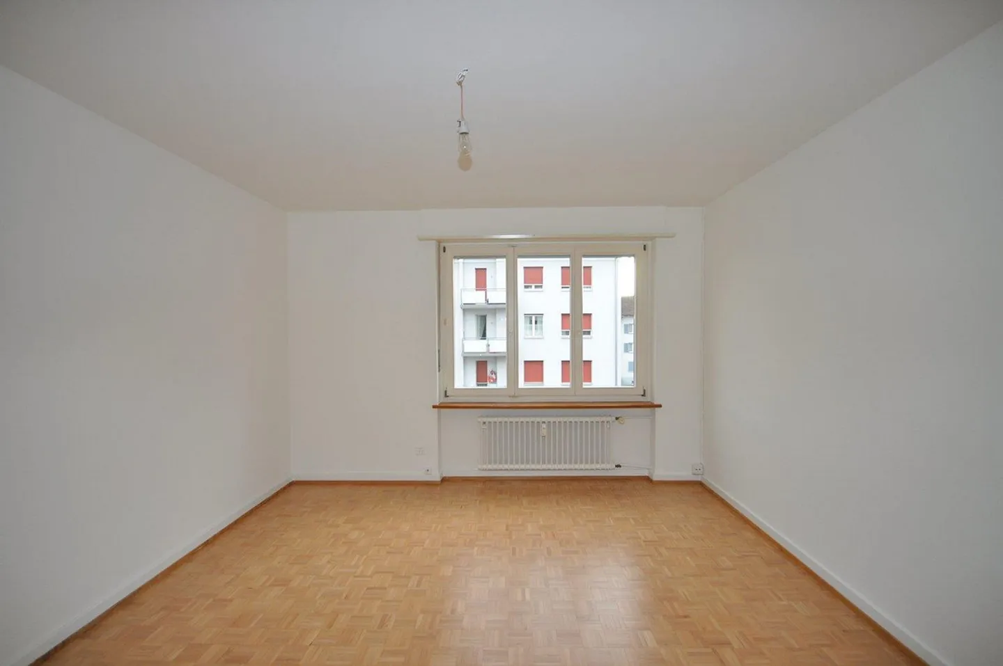 2-Zimmer-Wohnung mit Balkon an attraktiver Lage in Muttenz - Photo 3 of 6