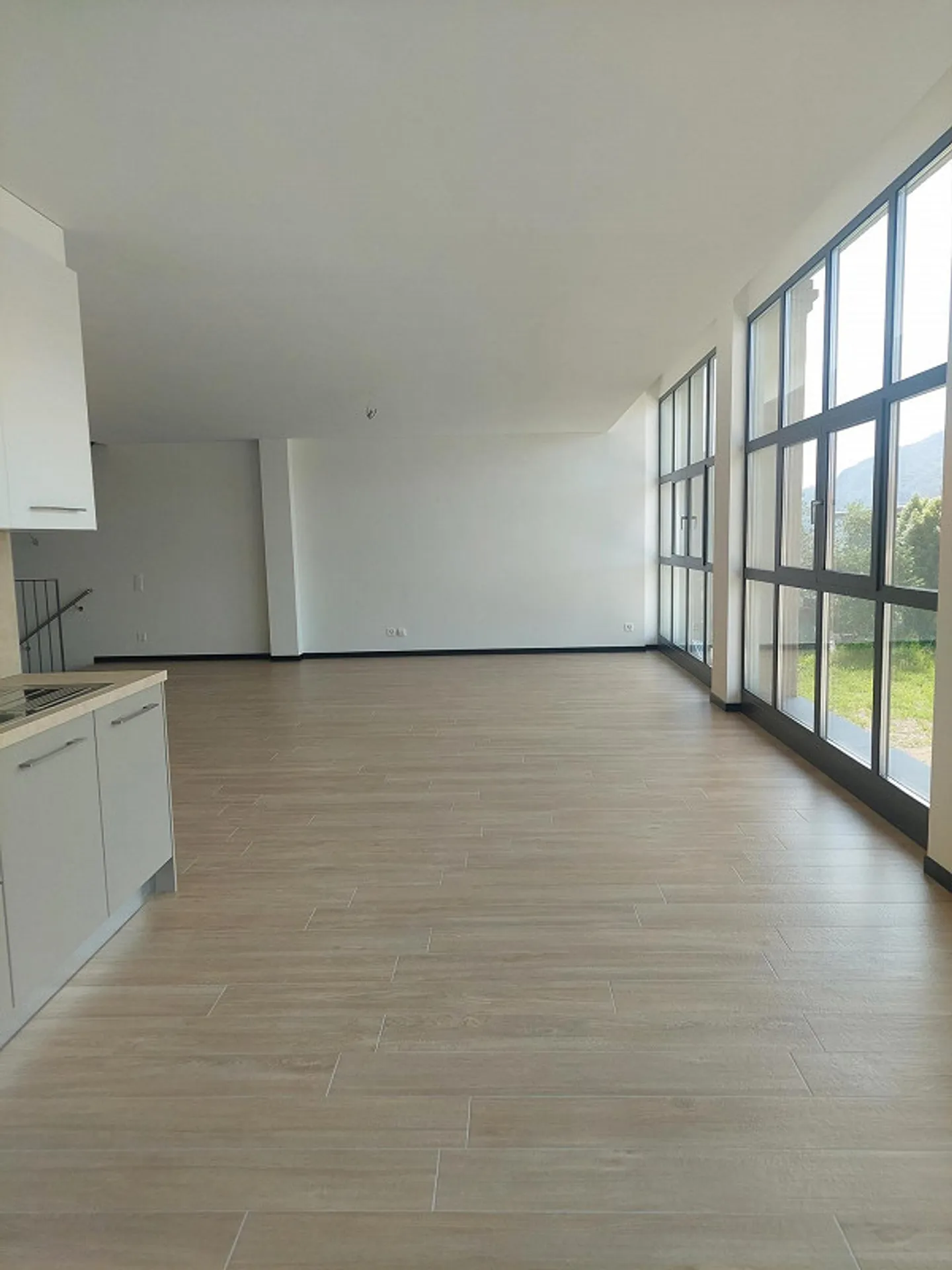 APPARTEMENT SPACIEUX COMPLÈTEMENT RÉNOVÉ - Photo 11 sur 30