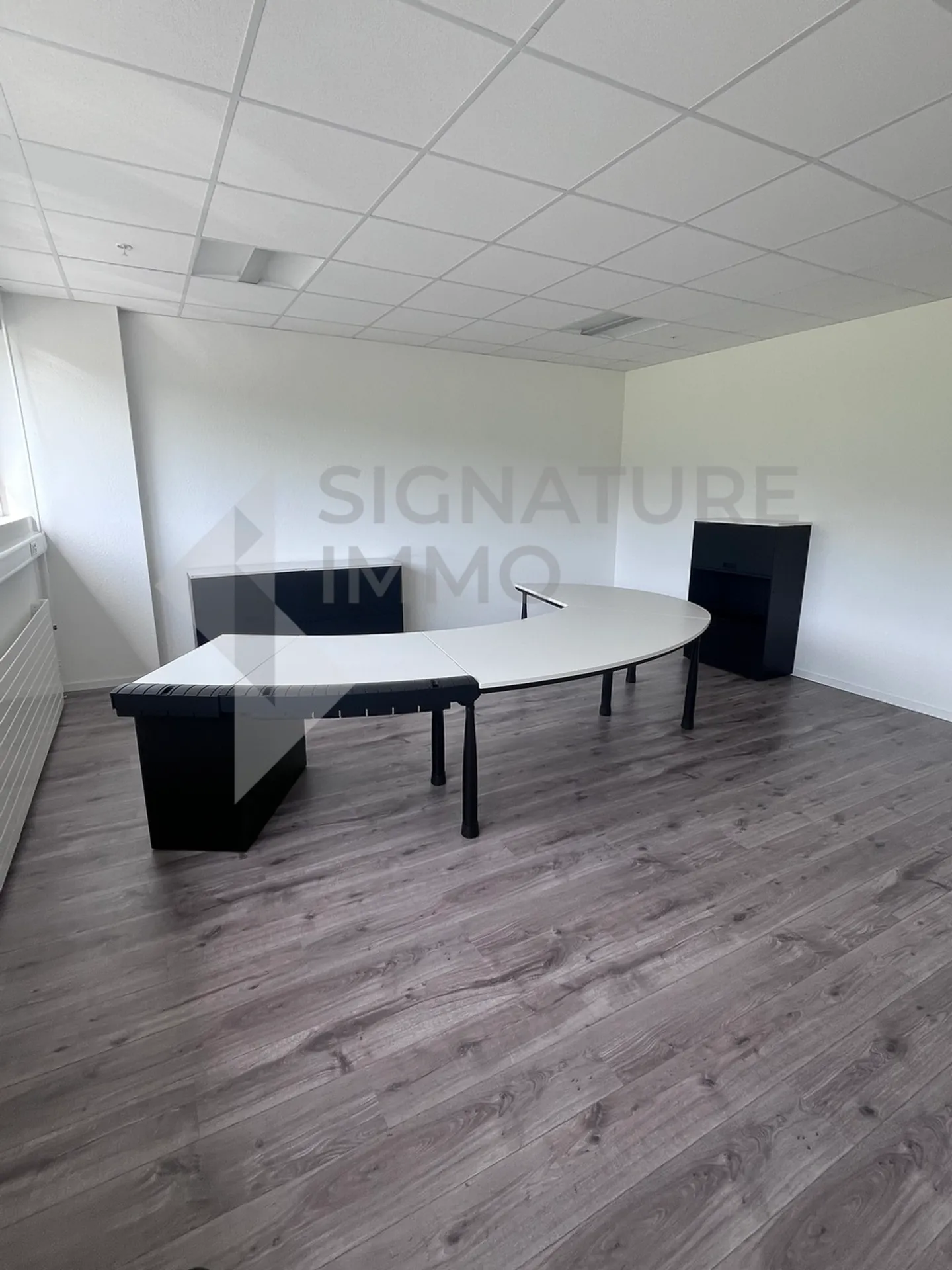 À louer - Rare sur le marché ! Local commercial polyvalent de 594 m² - Photo 11 sur 23