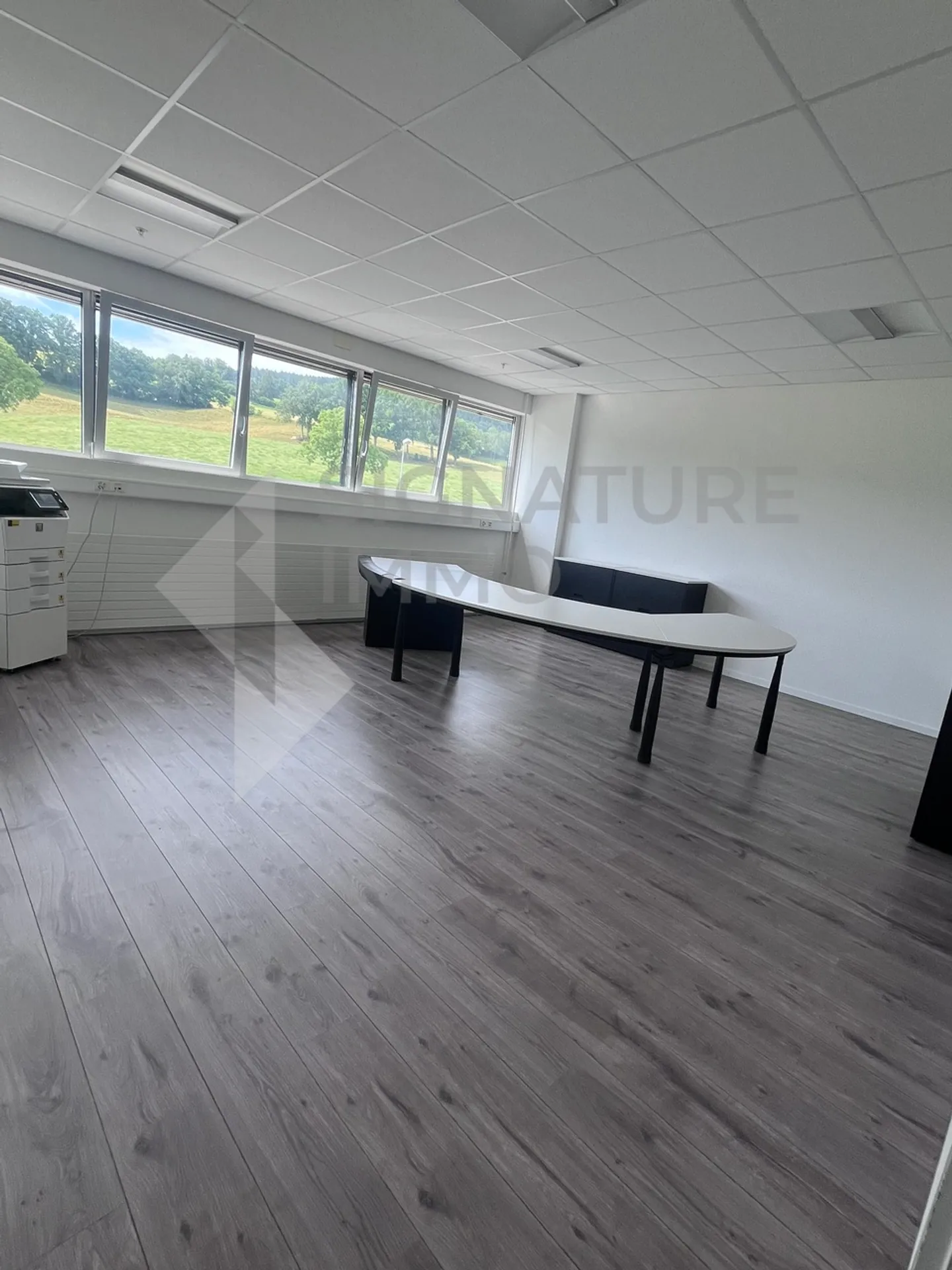 À louer - Rare sur le marché ! Local commercial polyvalent de 594 m² - Photo 12 sur 23