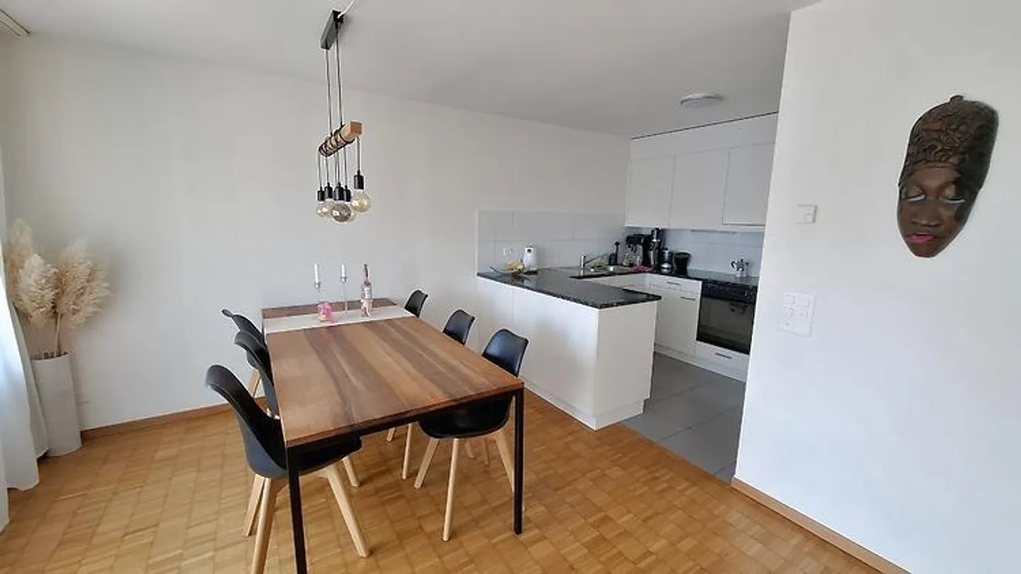 APPARTEMENT 3½ PIÈCES À WETZIKON (ZH), MEUBLÉ, TEMPORAIRE - Photo 5 sur 10
