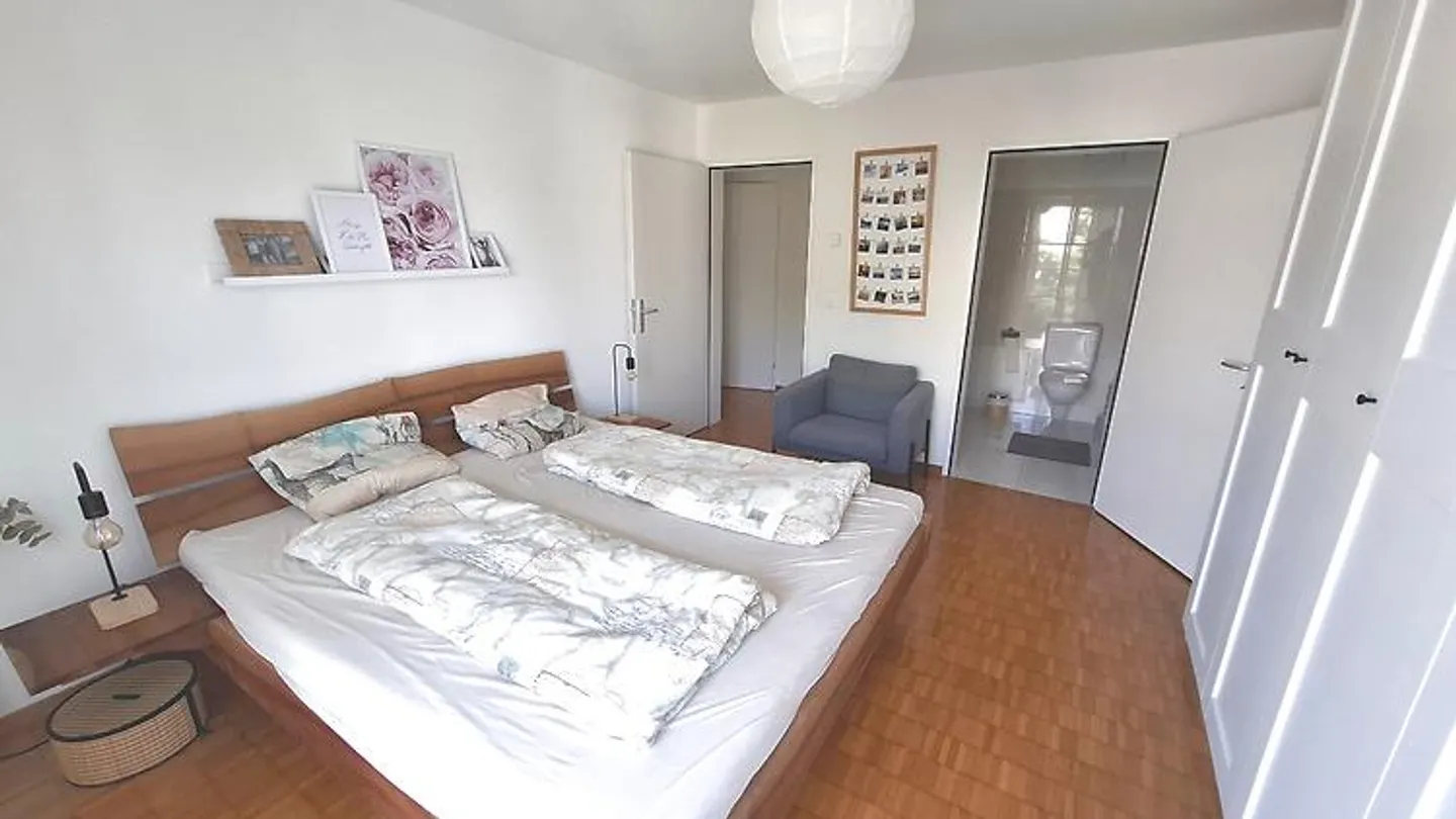 APPARTEMENT 3½ PIÈCES À WETZIKON (ZH), MEUBLÉ, TEMPORAIRE - Photo 7 sur 10