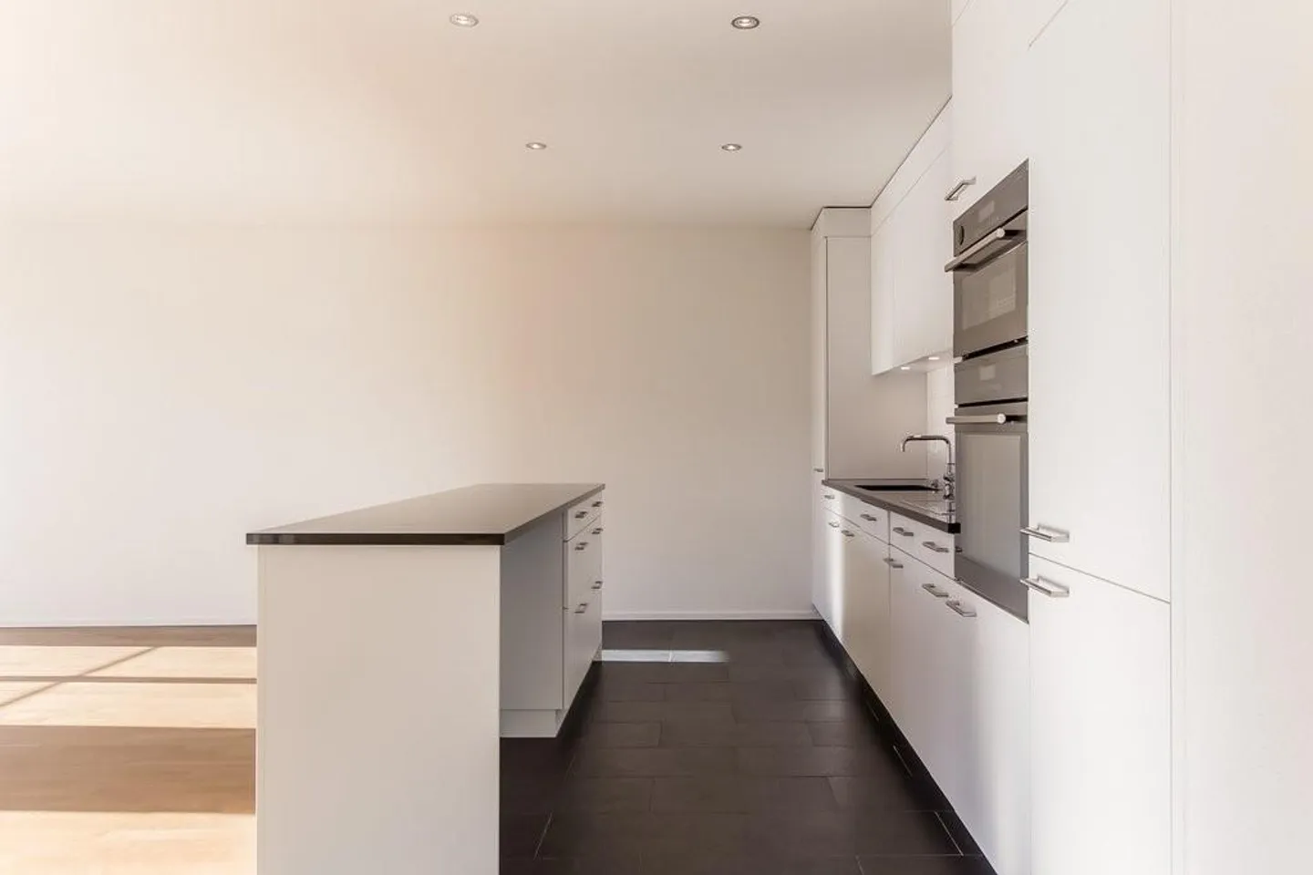 Helle 3.5-Zimmer-Wohnung zum Wohlfühlen - Foto 2 von 8
