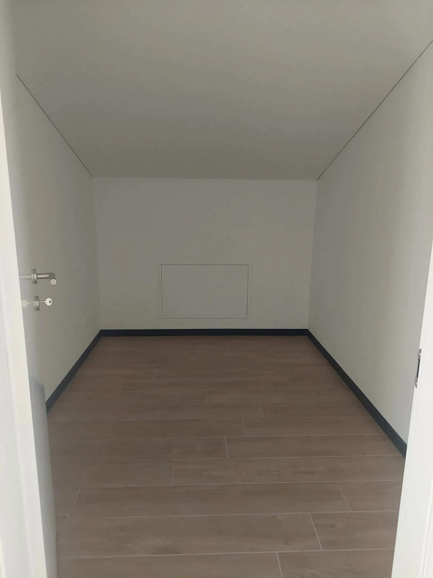 APPARTEMENT SPACIEUX COMPLÈTEMENT RÉNOVÉ - Photo 23 sur 30