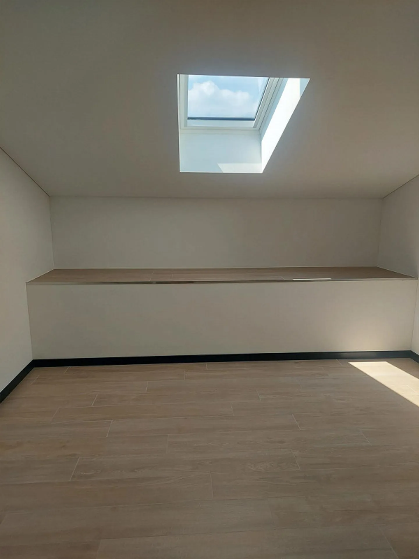 APPARTEMENT SPACIEUX COMPLÈTEMENT RÉNOVÉ - Photo 20 sur 30
