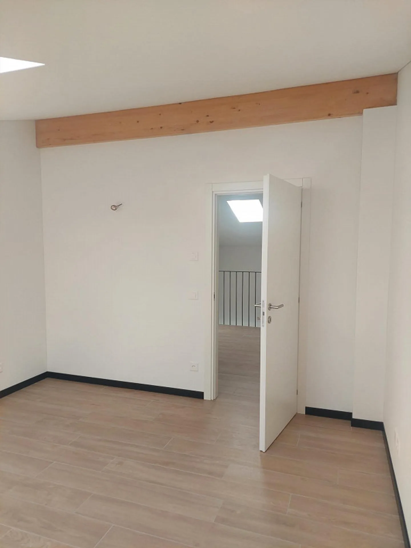 APPARTEMENT SPACIEUX COMPLÈTEMENT RÉNOVÉ - Photo 21 sur 30
