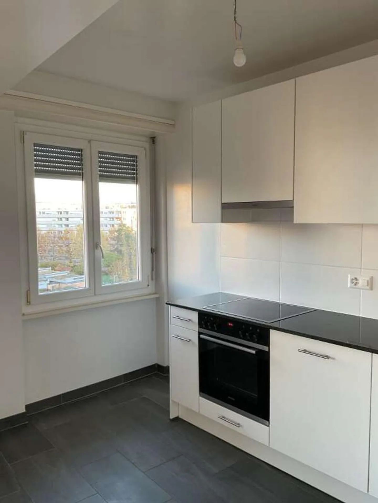 Grand-Lancy - 4 Zimmer mit Balkon - Foto 2 von 6