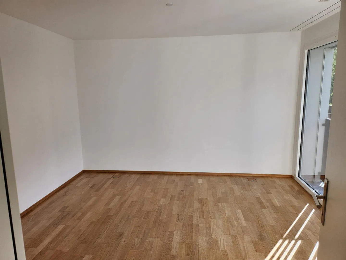 Beautiful, bright 2.5-room apartment in the Five Villages district - Photo 10 of 11