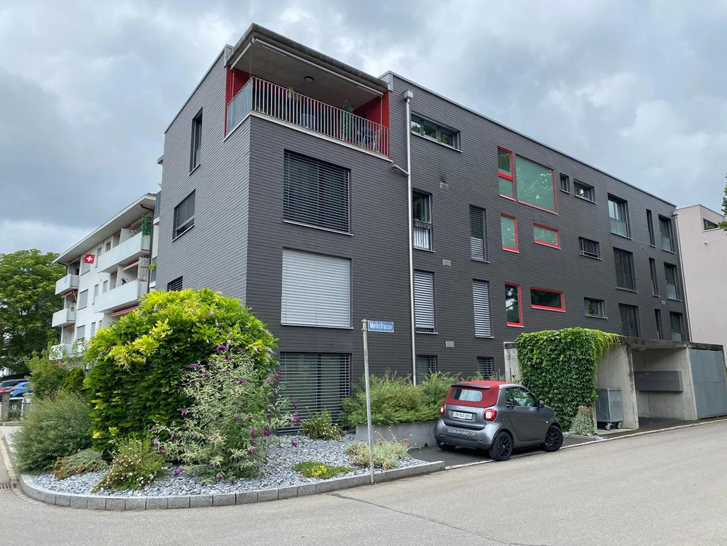 Moderno appartamento di 2,5 stanze con due balconi coperti - Foto 1 di 10