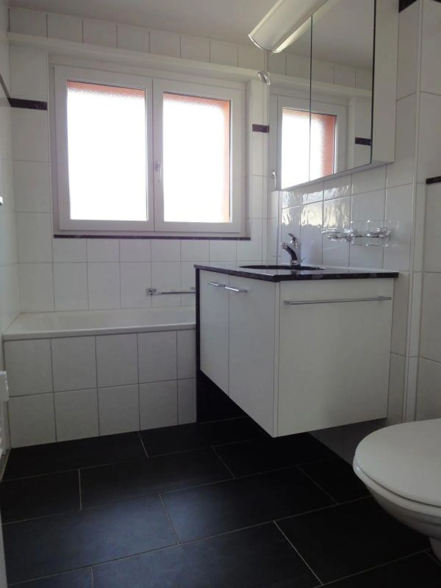 Modern 4.5 Room Apartment in the Center - Photo 4 of 7