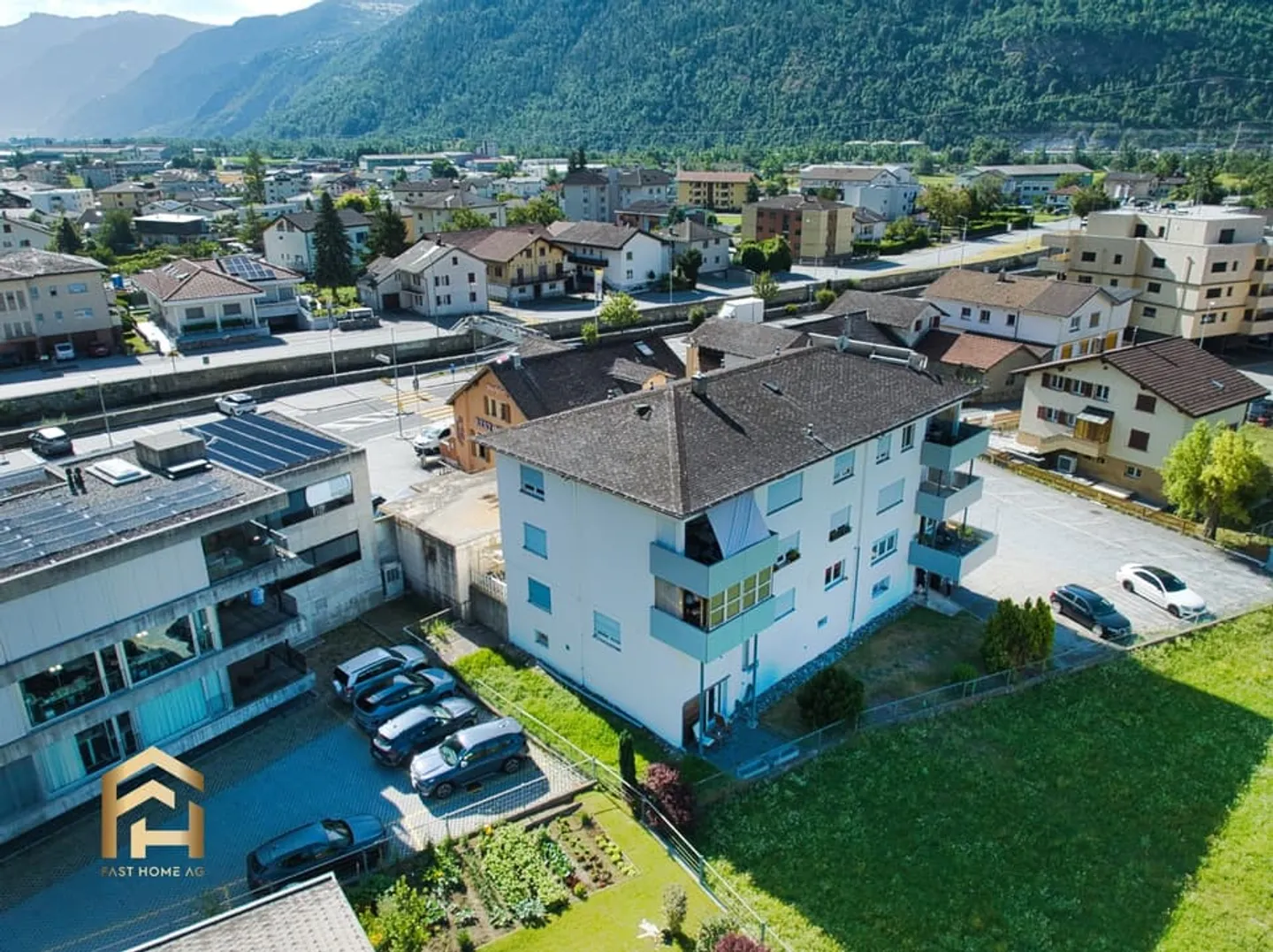 Charmante maison multifamiliale «California» avec beaucoup de potentiel - Photo 3 sur 13