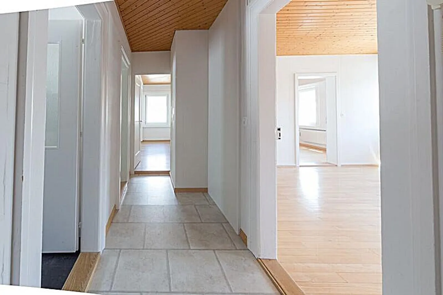3 Room Apartment - Photo 6 of 10