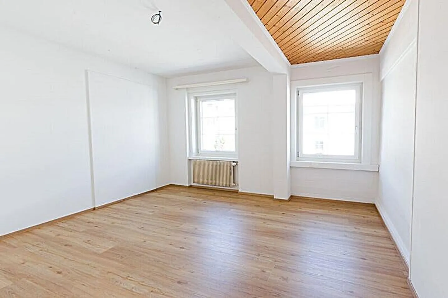 3 Room Apartment - Photo 8 of 10