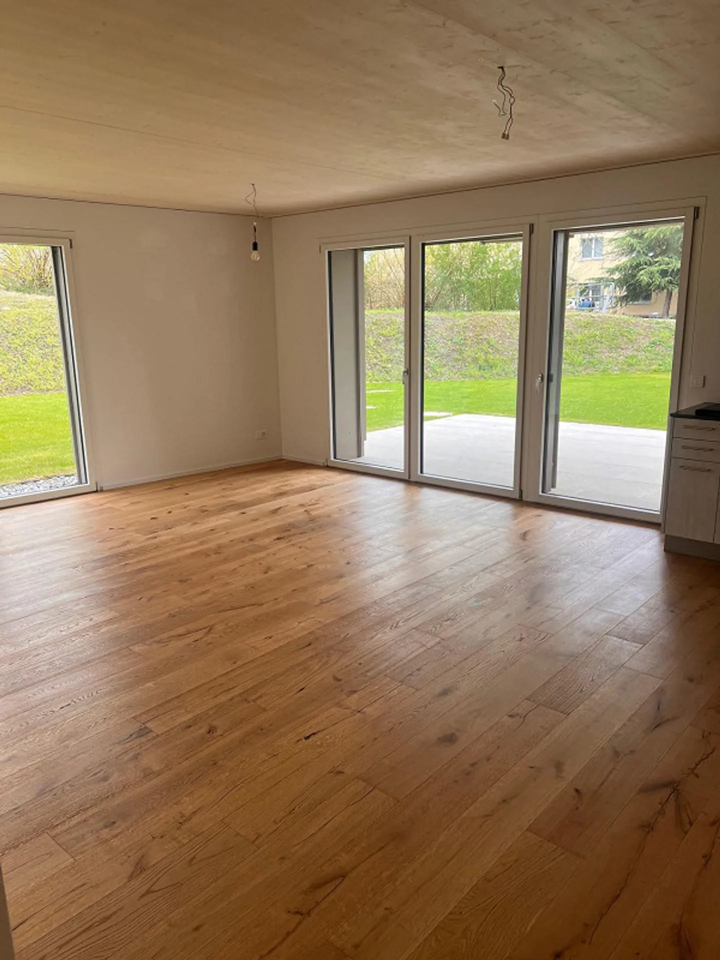 Appartement 2,5 pièces / 1er sous-sol / 5 U2 - Photo 2 sur 6