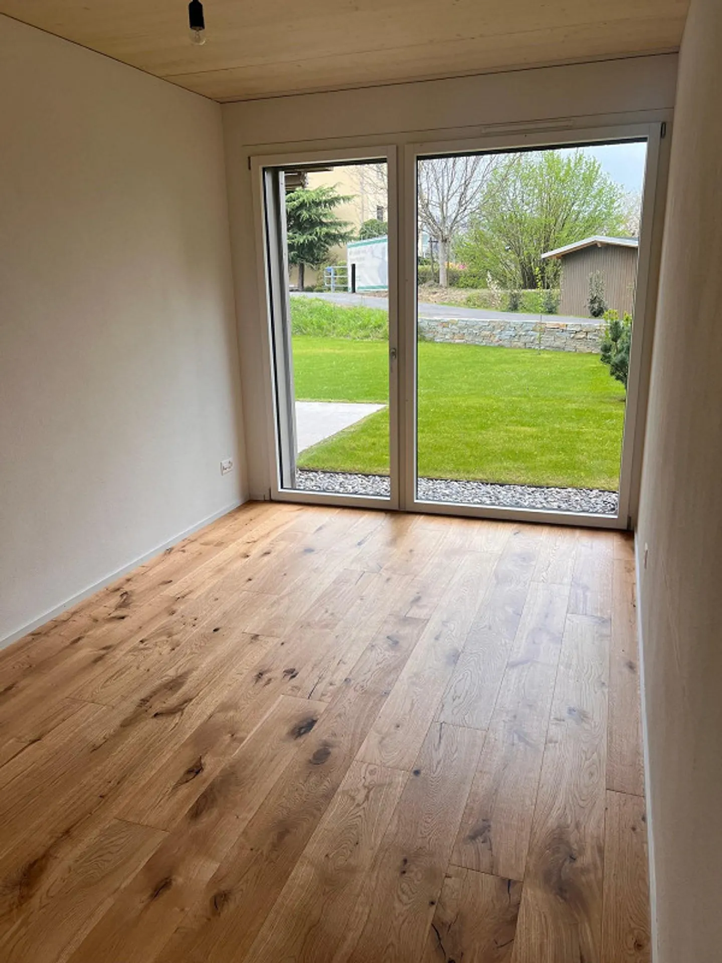 Appartement 2,5 pièces / 1er sous-sol / 5 U2 - Photo 3 sur 6