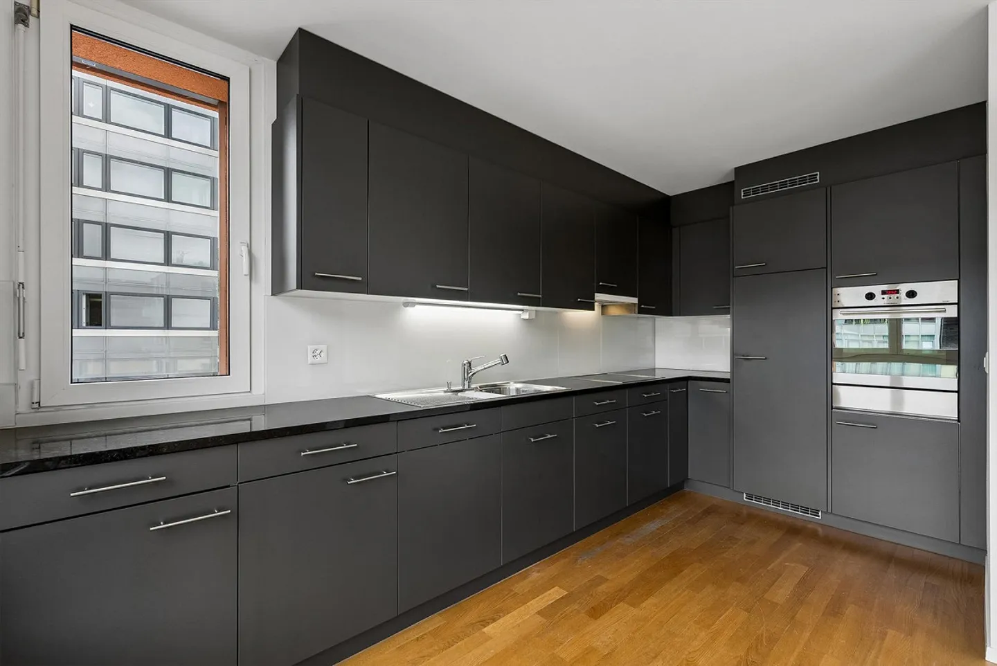 4.5 Room Maisonette Apartment in a Central Location in Rorschach - Photo 5 of 16