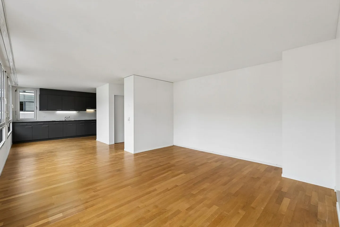4.5 Room Maisonette Apartment in a Central Location in Rorschach - Photo 6 of 16
