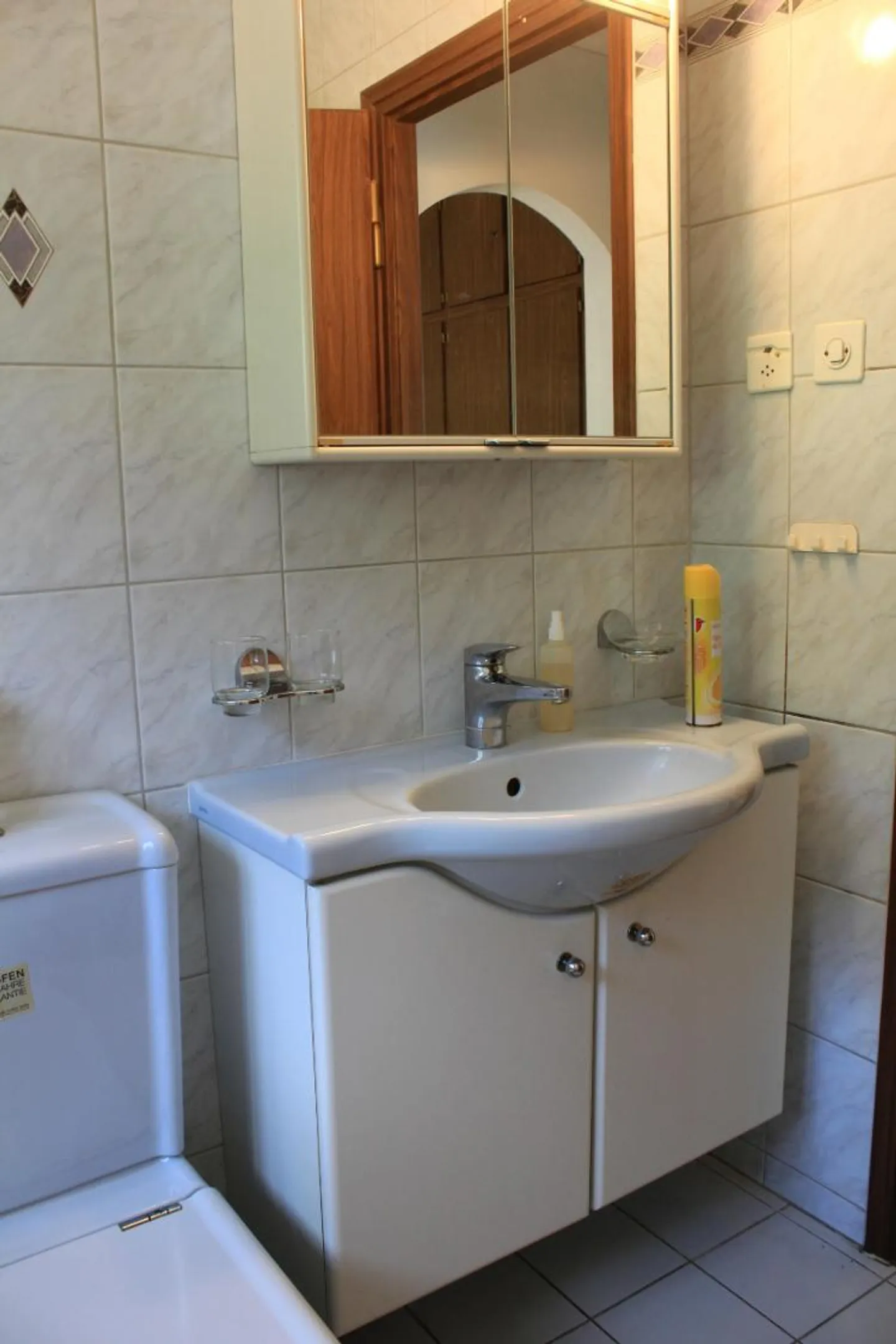 Charming Family Home in Quiet Area - Photo 11 of 17
