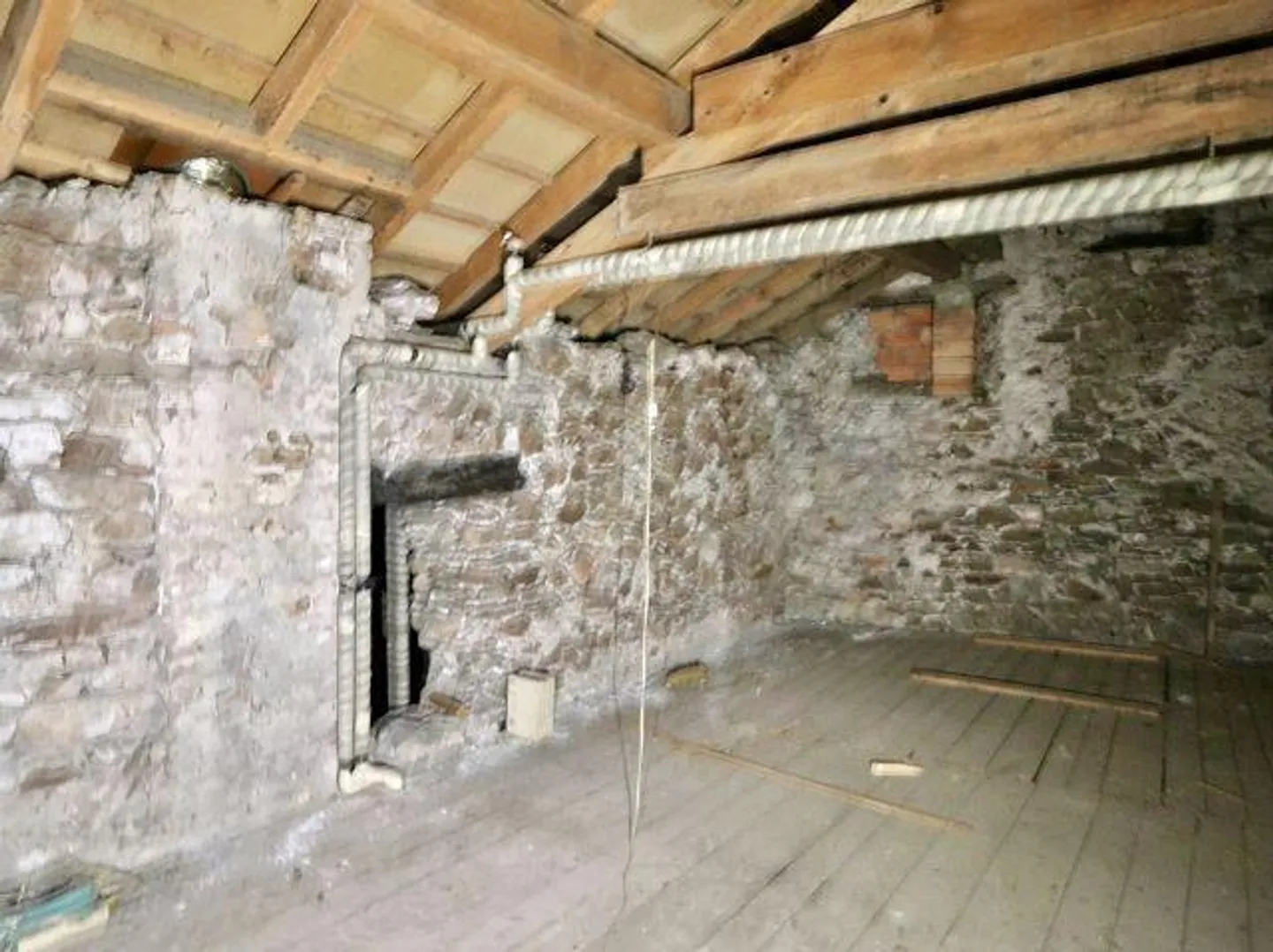Casa singola in affitto - Foto 13 di 25