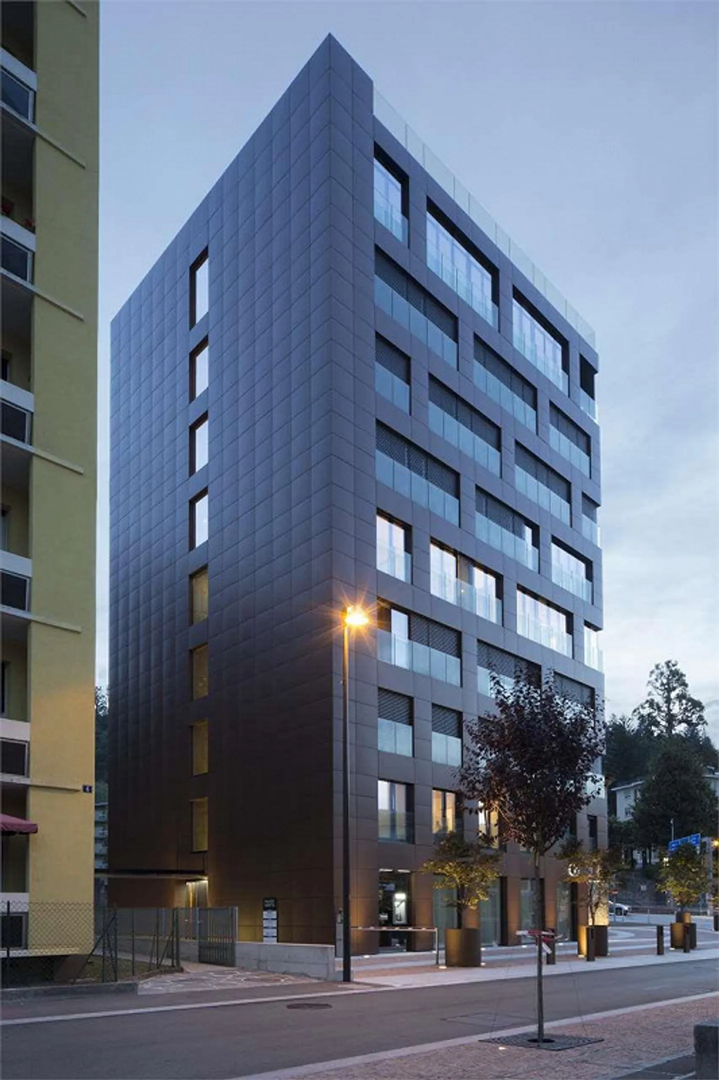 Elegante appartamento a 250 m2 dal lago - Foto 3 di 13