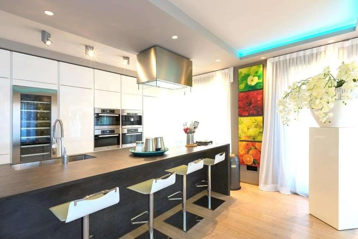 Elegante appartamento a 250 m2 dal lago - Foto 6 di 13