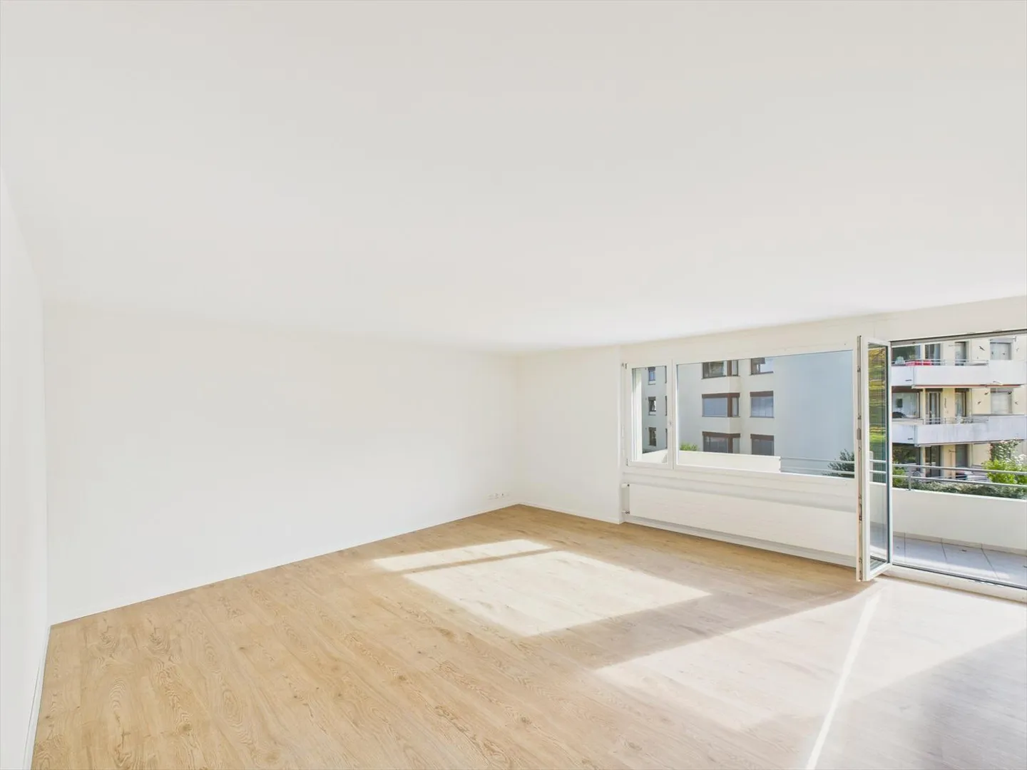 Renovierte 4.5-Zimmer Wohnung in Rapperswil in der Nähe vom See - Foto 4 von 13