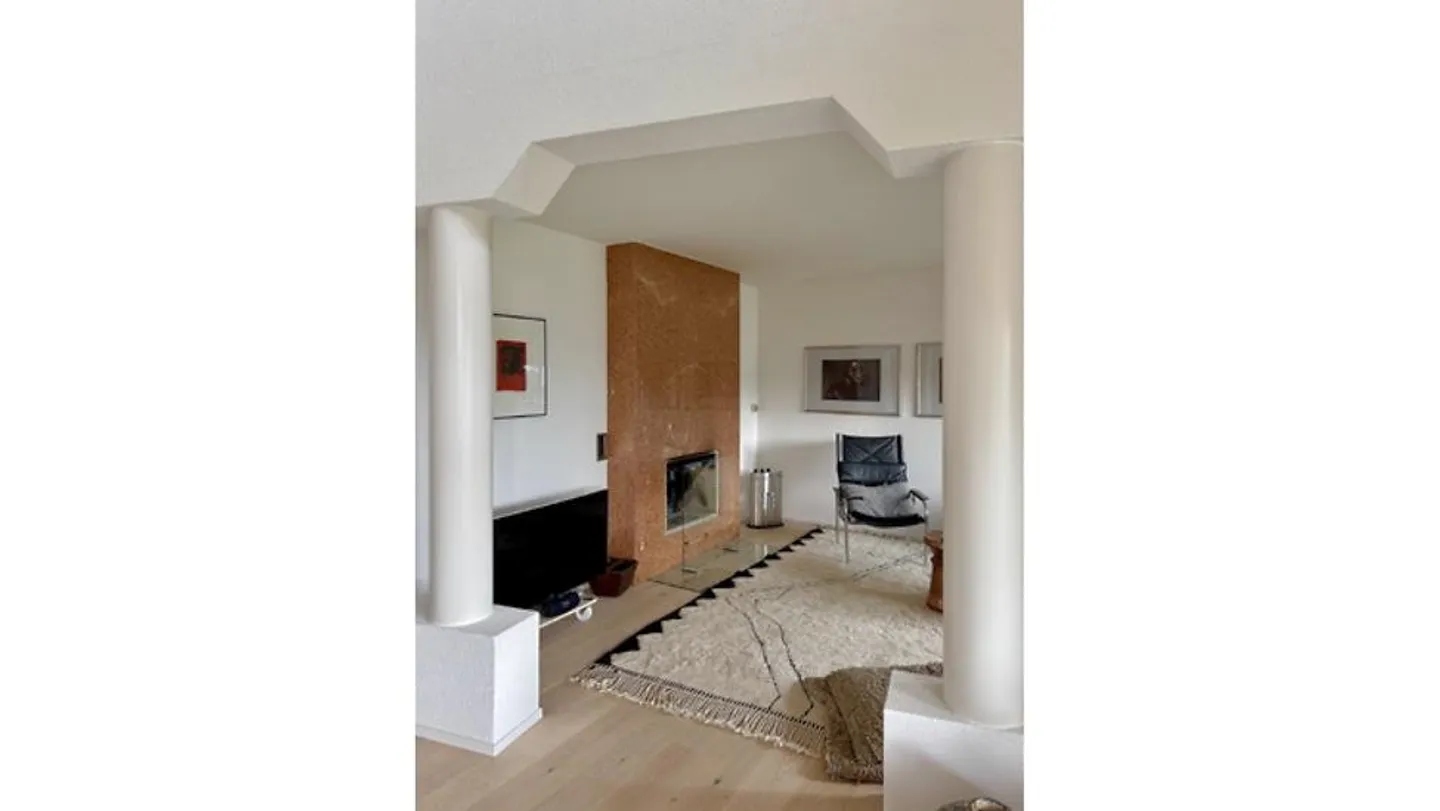 6-ZIMMER-HAUS IN VILLARS-SUR-GLÂNE (FR), MÖBLIERT, BEFRISTET - Foto 3 von 10
