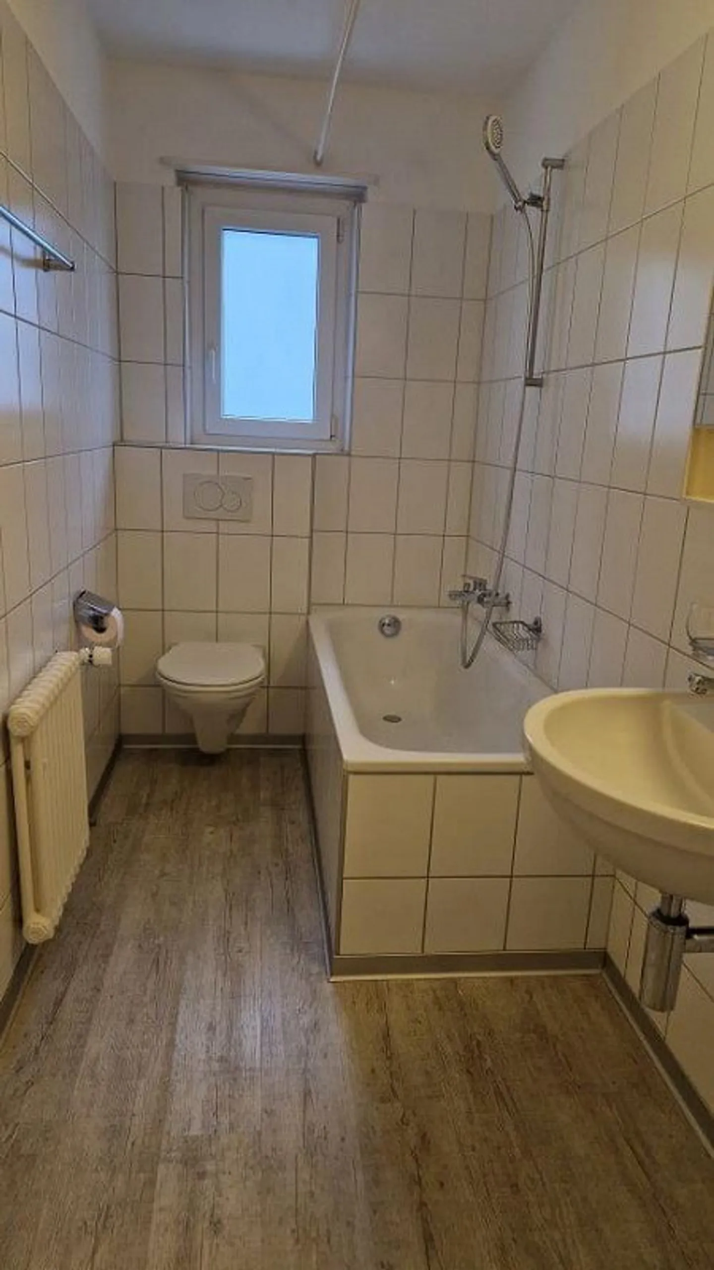 Neu sanierte Küche - Foto 3 von 8