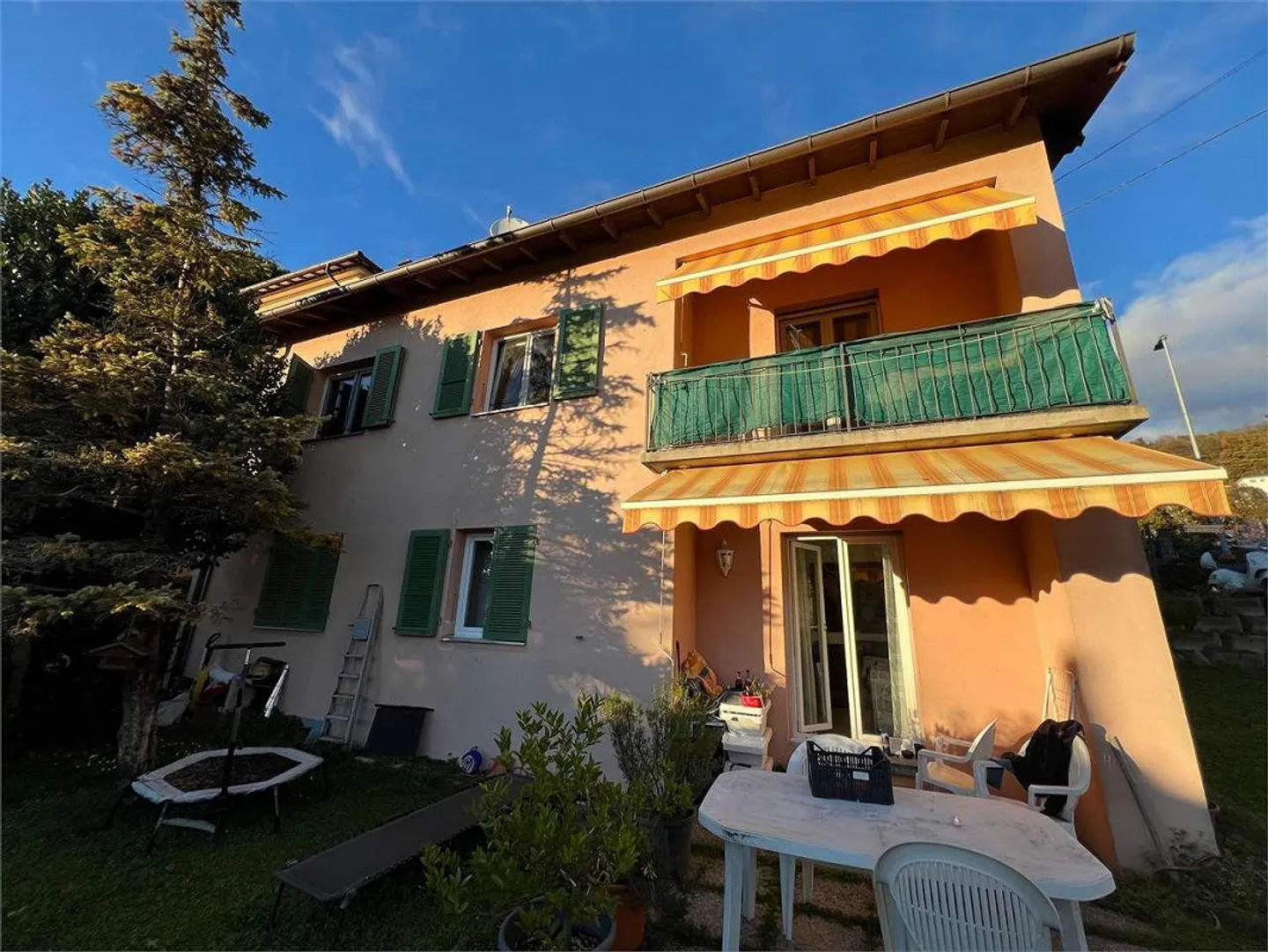 Villa jumelée à Cagiallo - Photo 3 sur 12