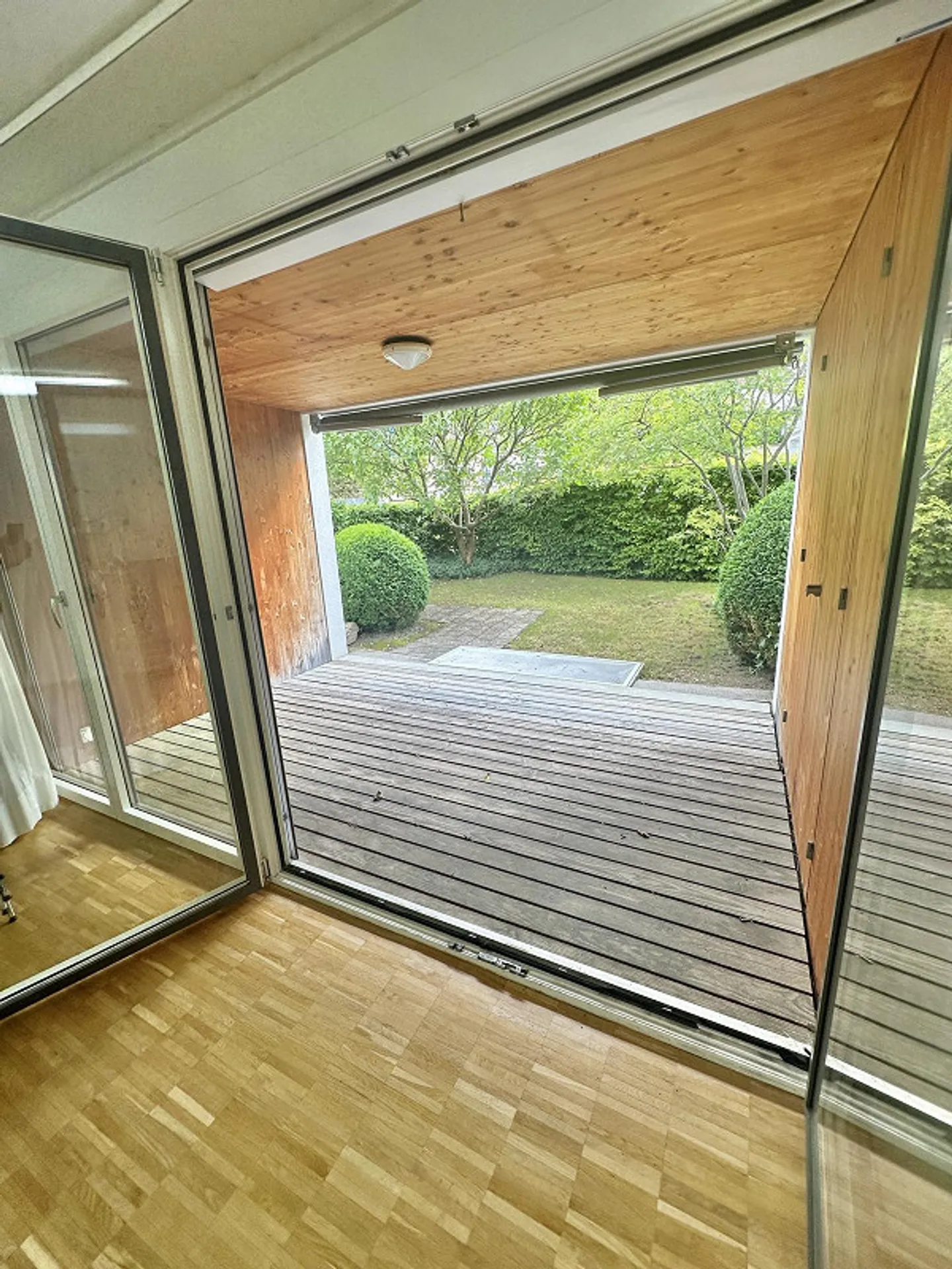 Espace commercial / de pratique lumineux de 78 m² dans le meilleur emplacement à Pfeffingen - Photo 7 sur 7