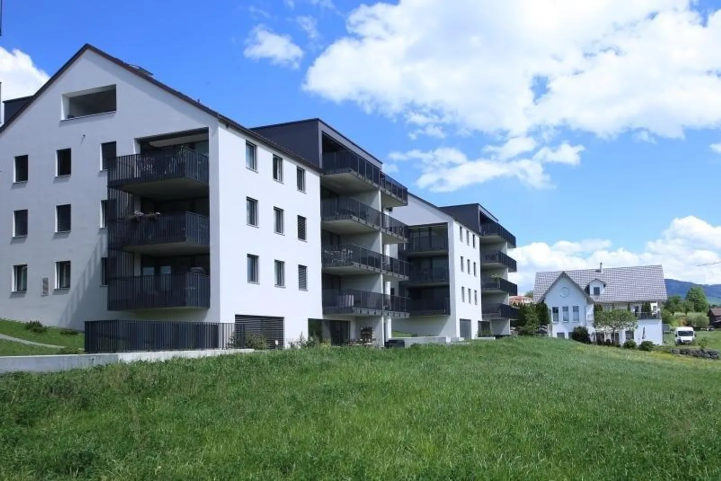 Appartement de jardin moderne avec vue géniale ! - Photo 5 sur 7