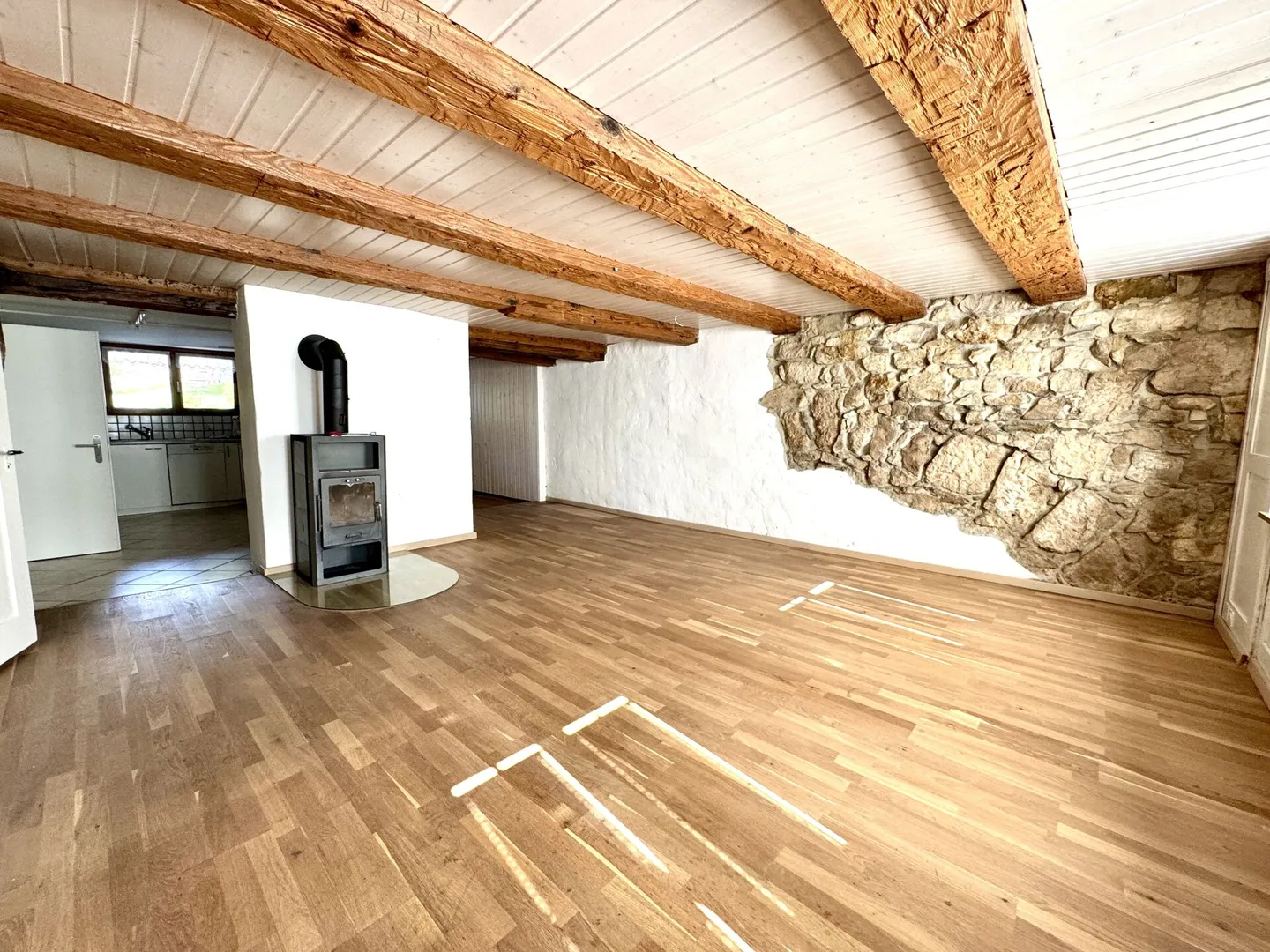 Affascinante casa di 5,5 stanze a Herznach - Foto 2 di 12